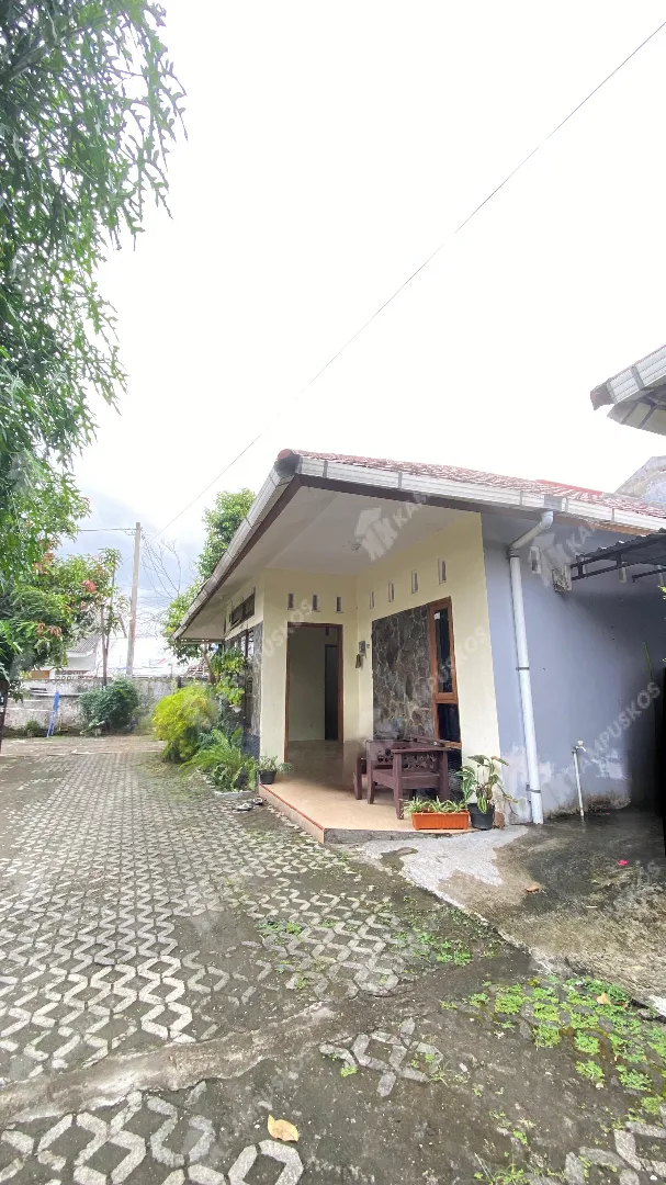 FOR RENT RUMAH 3 KAMAR AREA JL. KALIURANG KM 7 - 3K04AL060725
