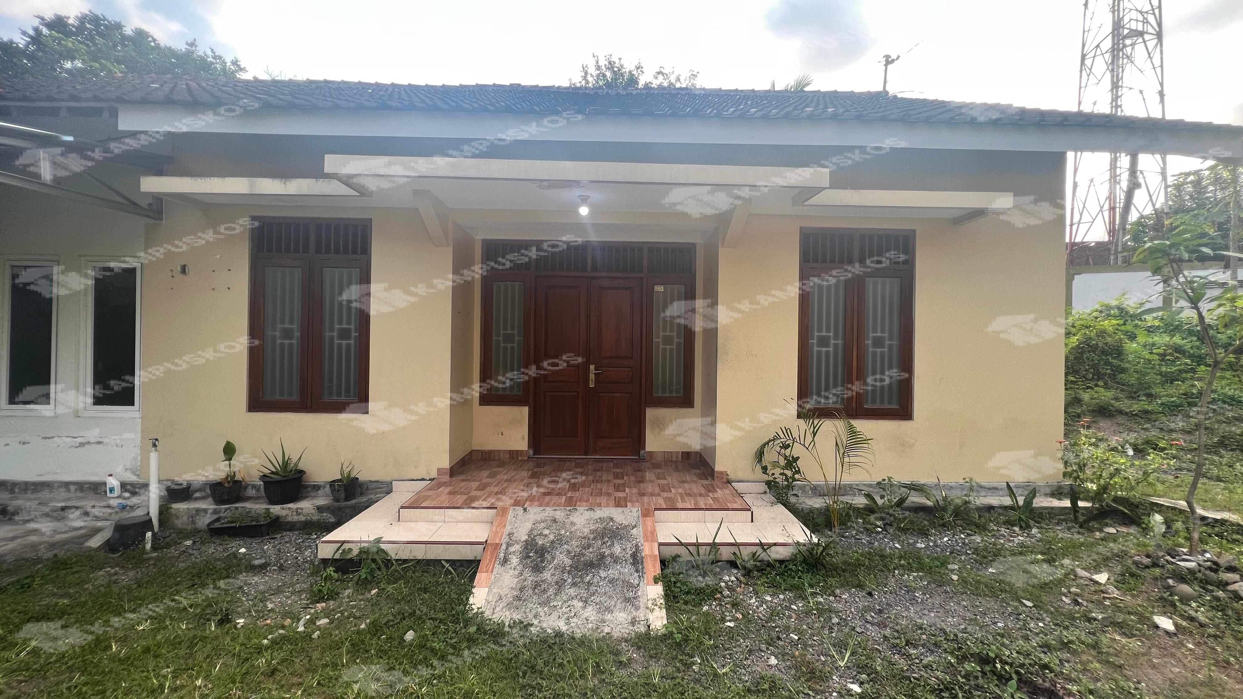 DIKONTRAKAN RUMAH 3 KAMAR AREA TAJEM PET FRIENDLY 3K03RS070625