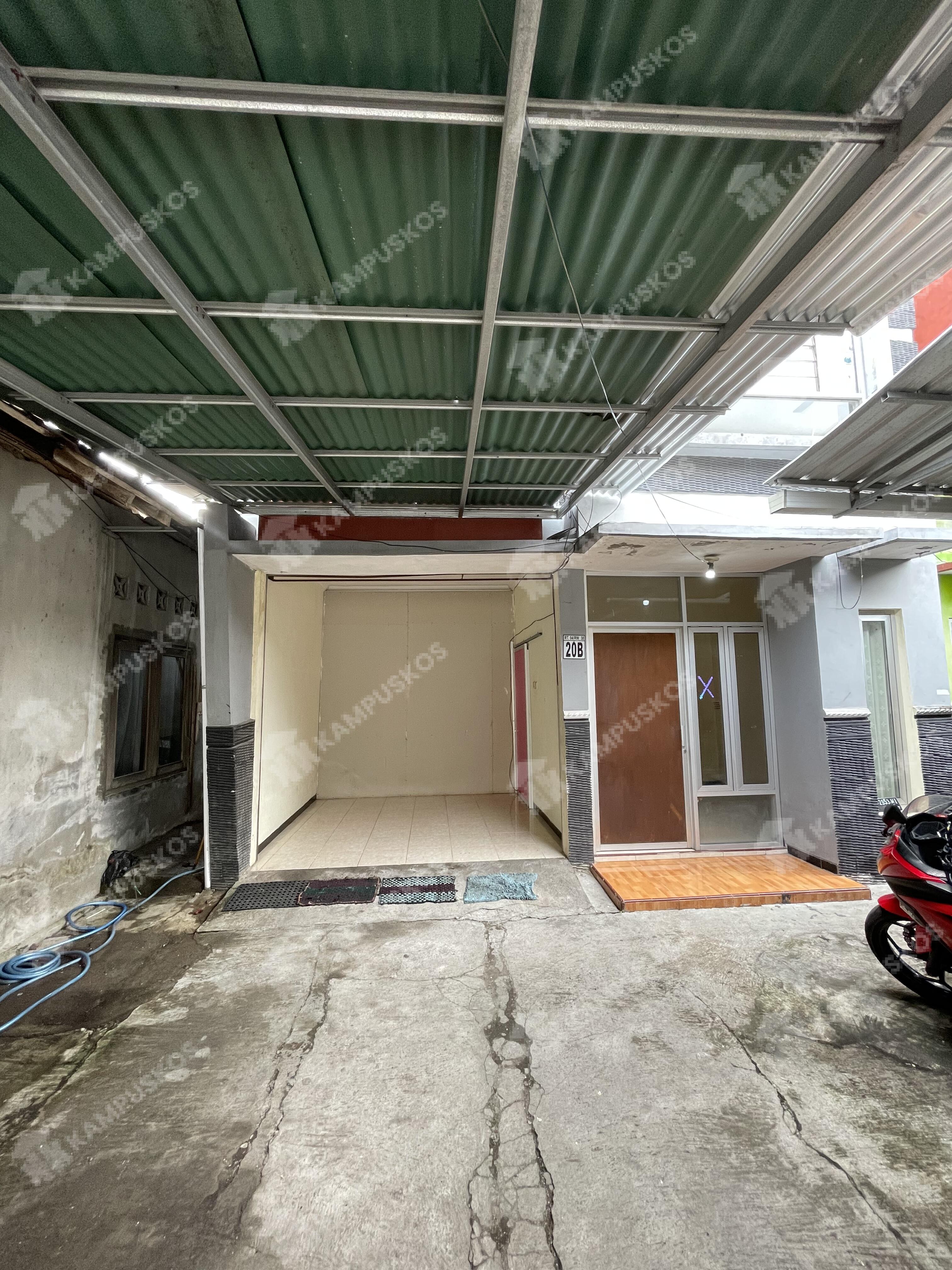 KONTRAKAN 4 KAMAR 2 LANTAI DI AREA JAKAL KM 7 4K04PG220525