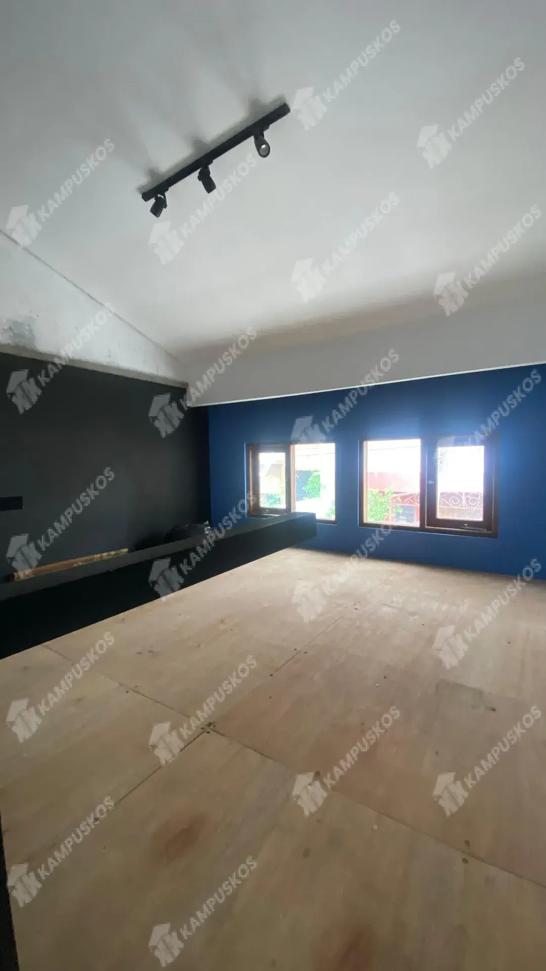 FOR RENT RUMAH MINIMALIS TIPE MEZZANINE 2 KAMAR AREA KLEDOKAN - SETURAN - 2K02AL130125