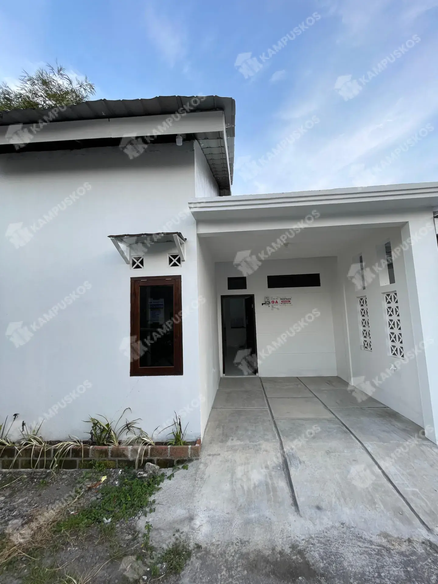 DIKONTRAKAN RUMAH 3 KAMAR MINIMALIS AREA JAKAL 3K04PG070625