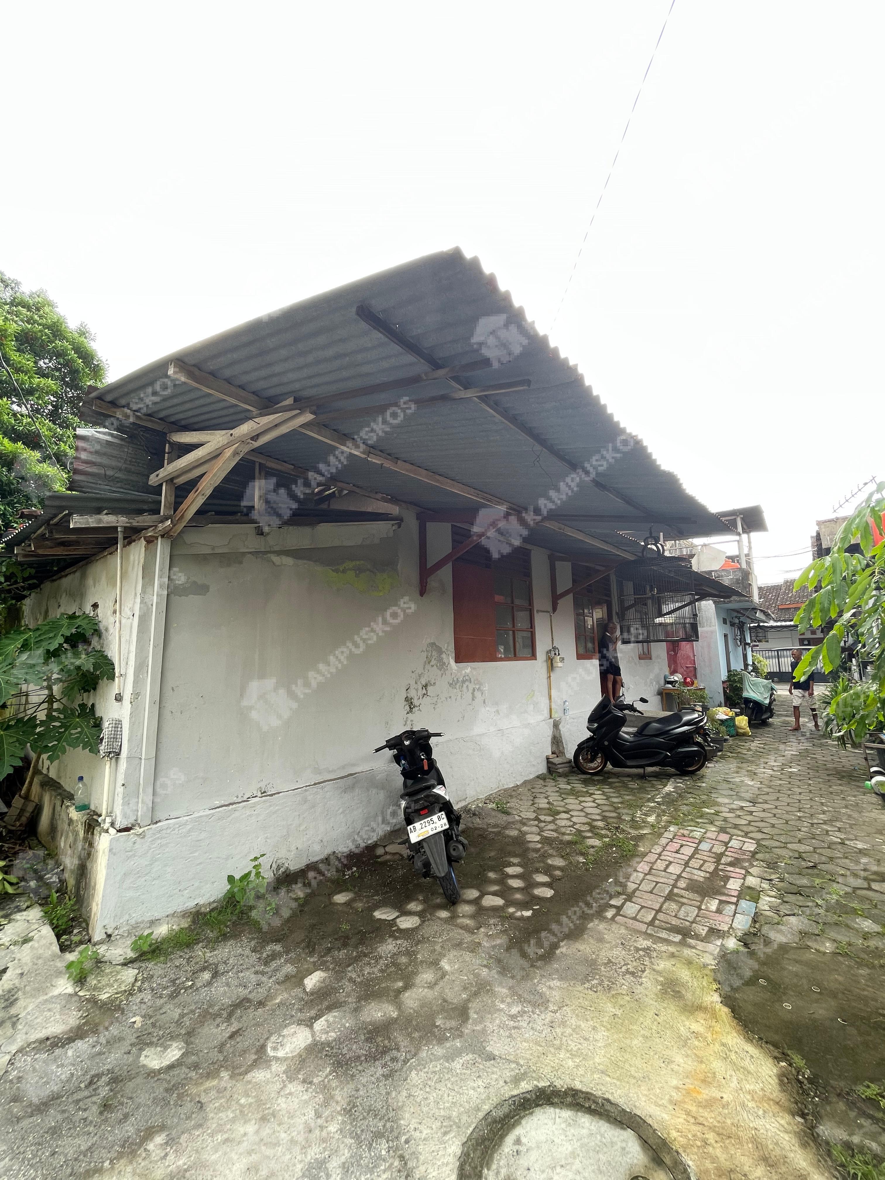 KONTRAKAN 3 KAMAR DI AREA UPN 3K02PG150525