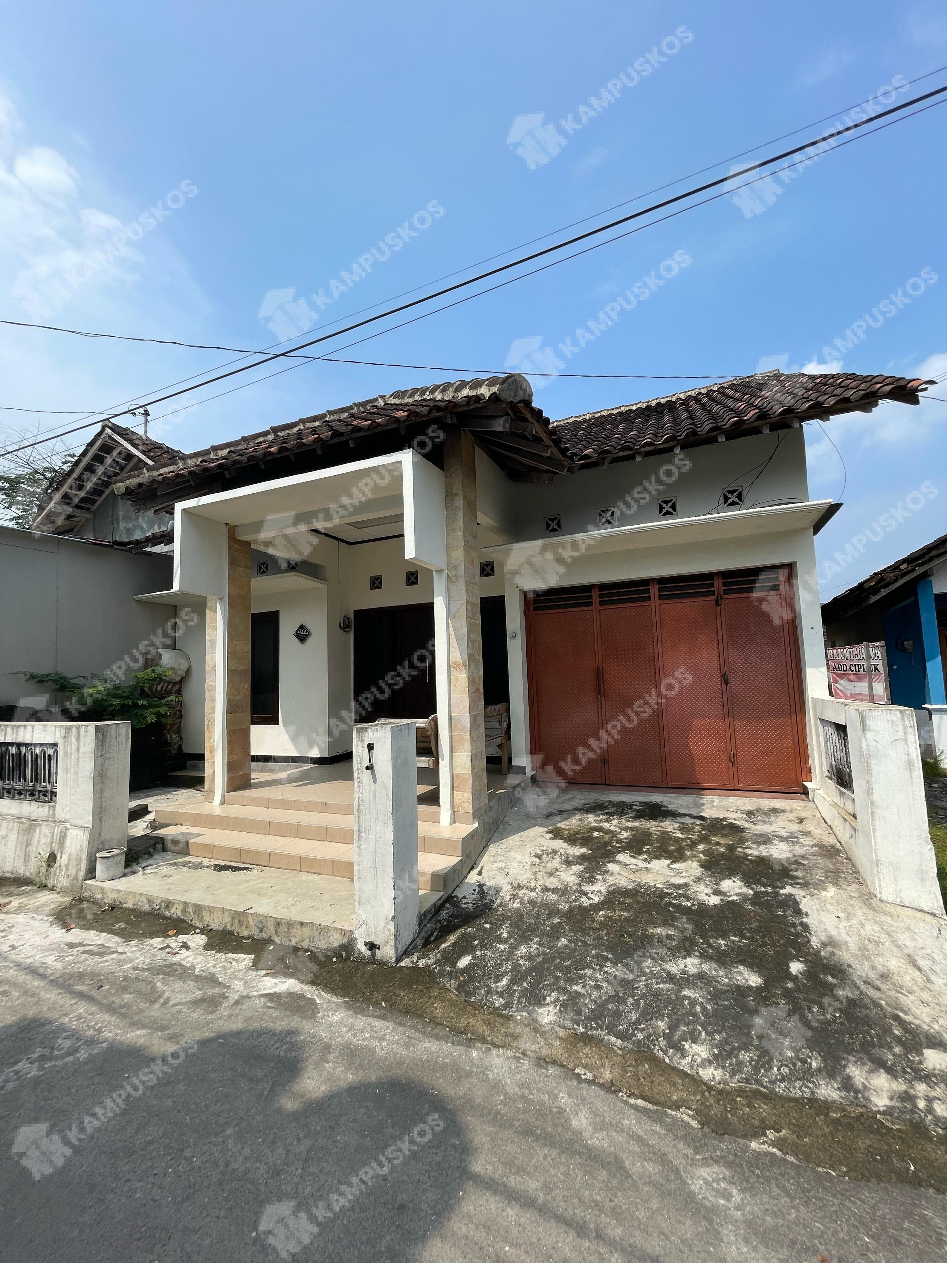 KONTRAKAN 3 KAMAR DI AREA JAKAL KM 7