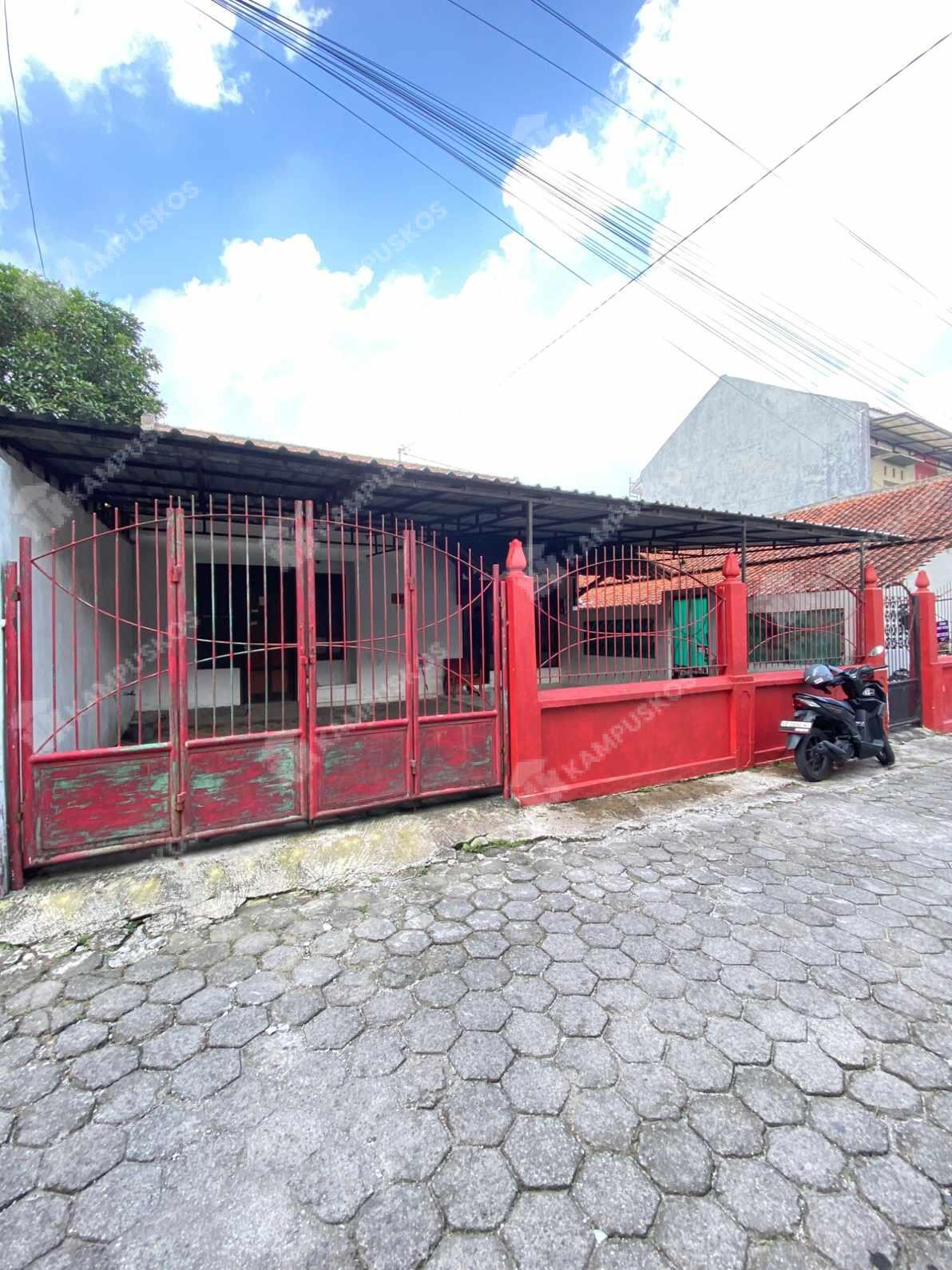 FOR RENT RUMAH 3 KAMAR AREA UTARA CONDONGCATUR-GEJAYAN DEKET UNY 3K03AL080625