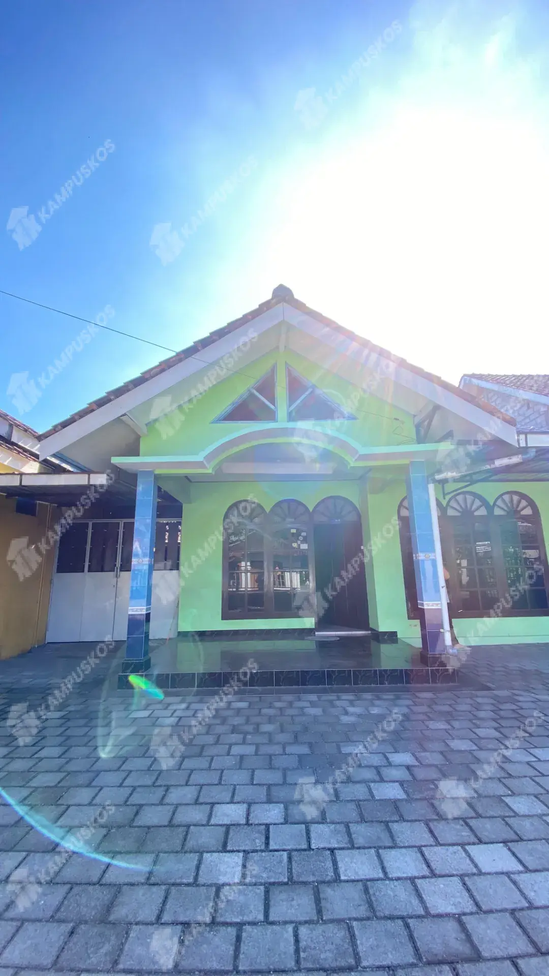 FOR RENT RUMAH 4 KAMAR AREA BAKUNGAN, UTARA CANDI GEBANG WEDOMARTANI - 4K03AL090725