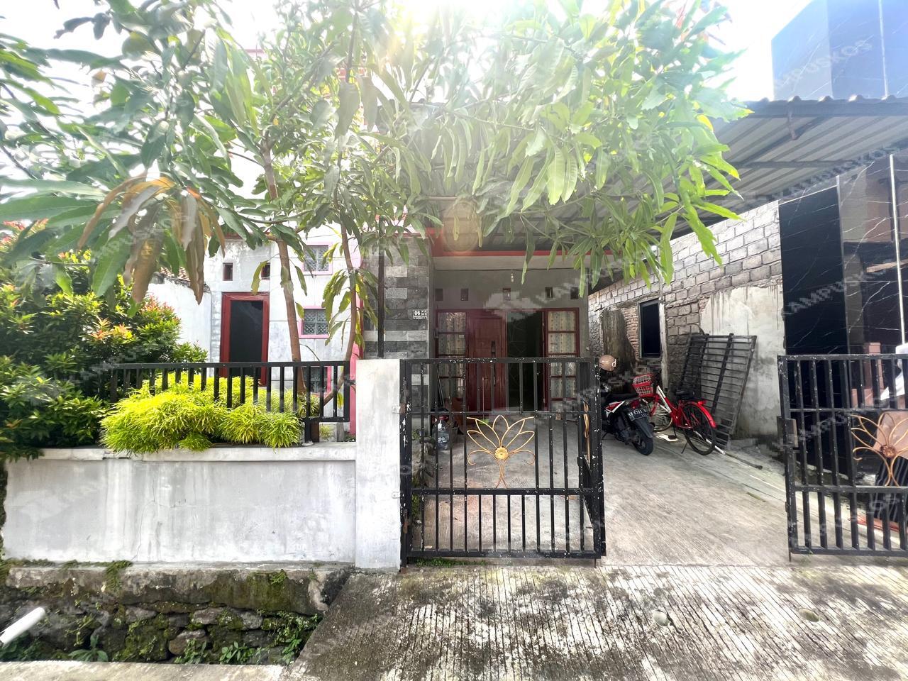 DIKONTRAKAN RUMAH 3 KAMAR AREA CANDI GEBANG 3K03RS170325