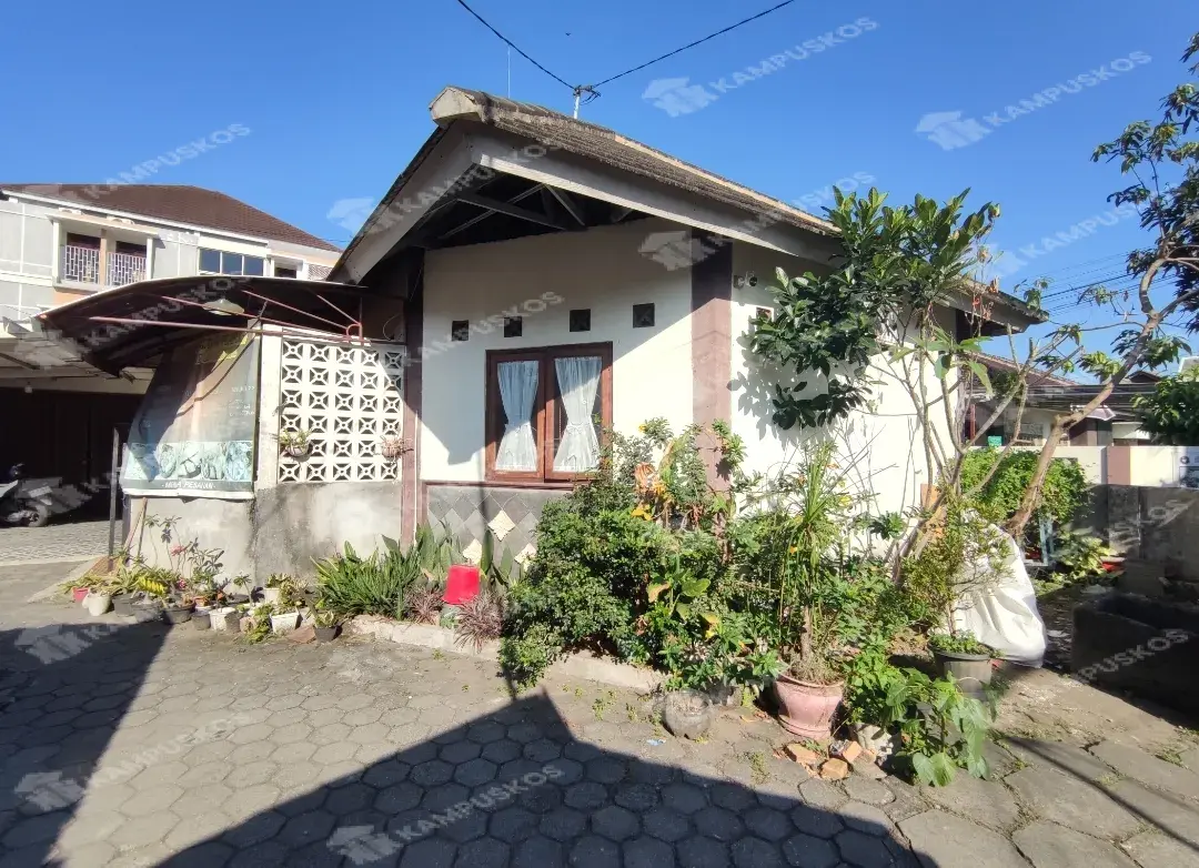 Kontrakan Tiga Kamar Isian Daerah UGM