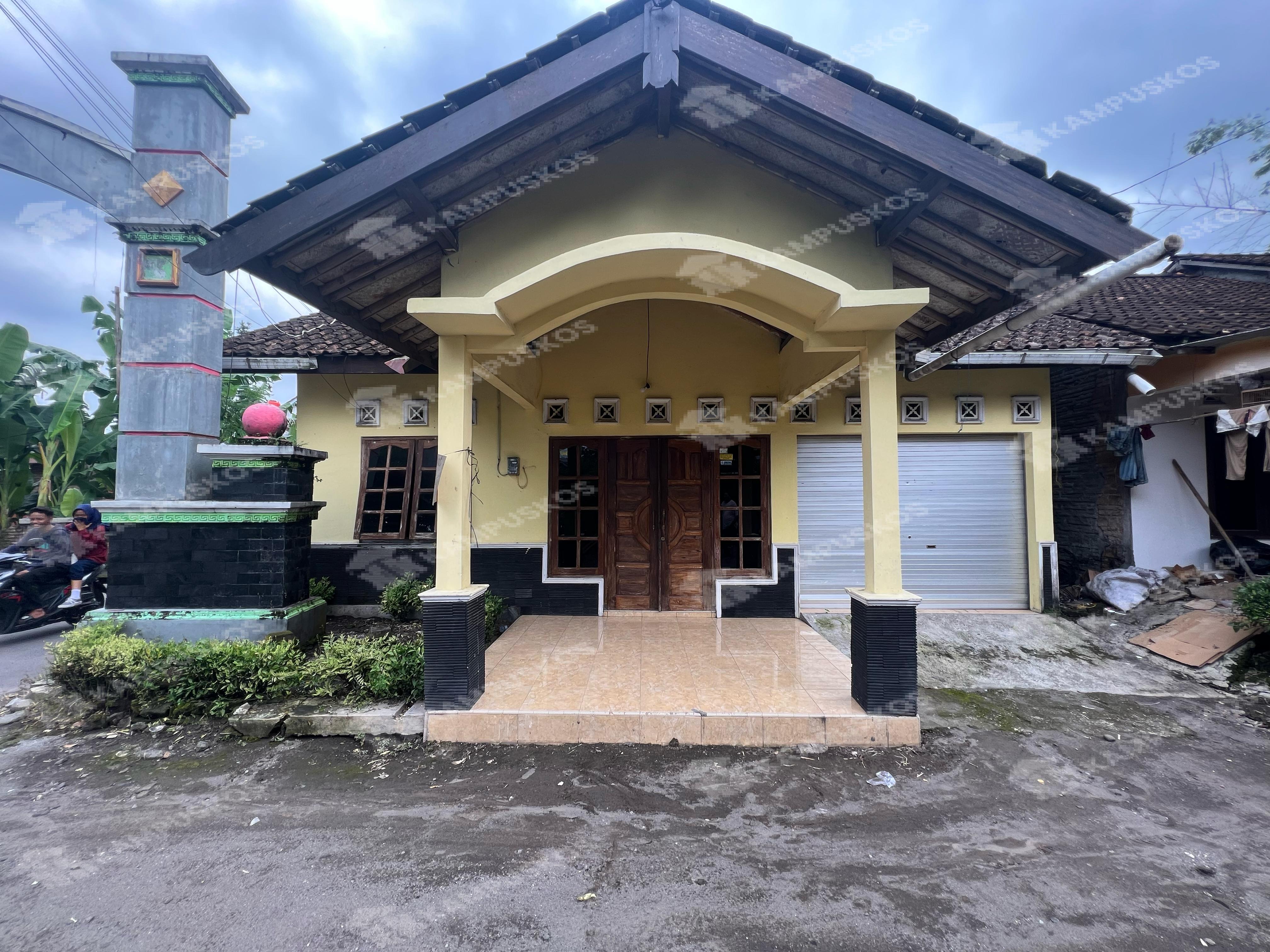 DIKONTRAKAN RUMAH 3 KAMAR AREA JAKAL KM 8 3K04RS140325