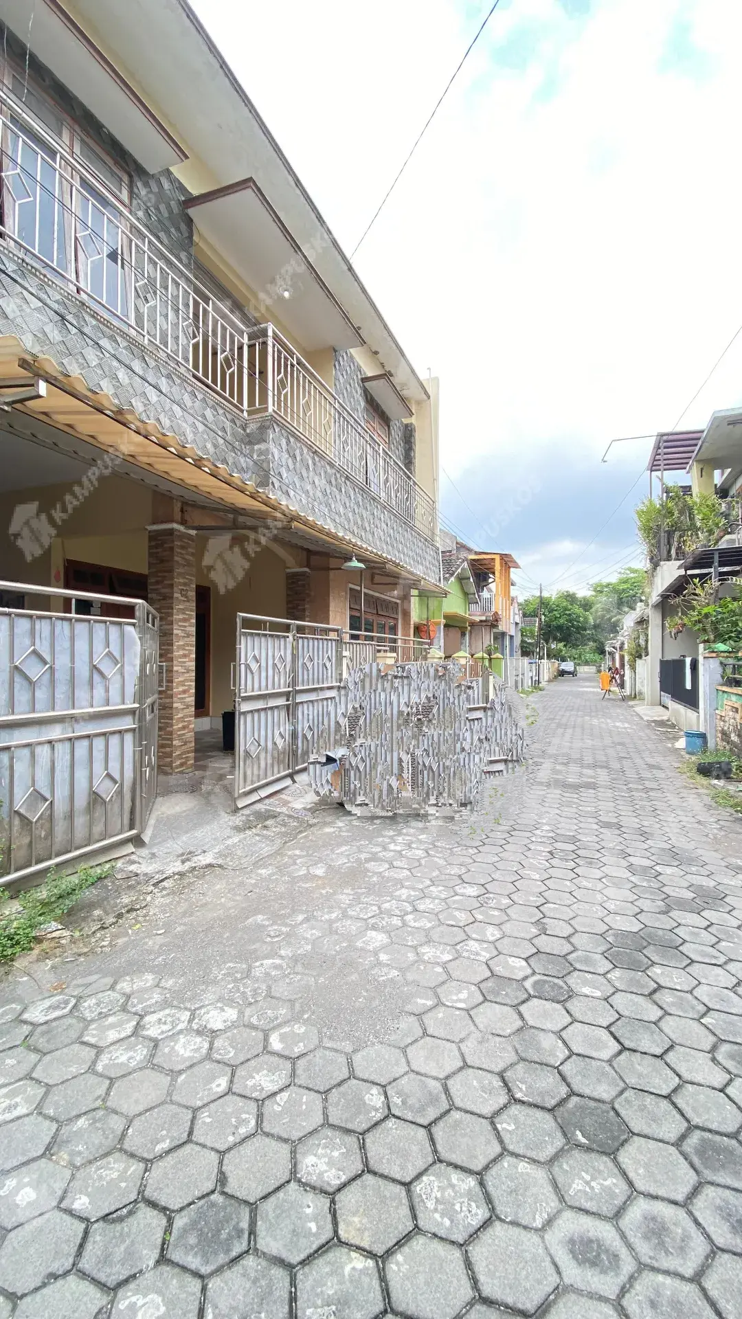 FOR RENT RUMAH CLUSTER 2 LANTAI AREA MAGUWOHARJO SELATAN BUDI MULIA DUA INTERNASIONAL SCHOOL - 5K03AL130725