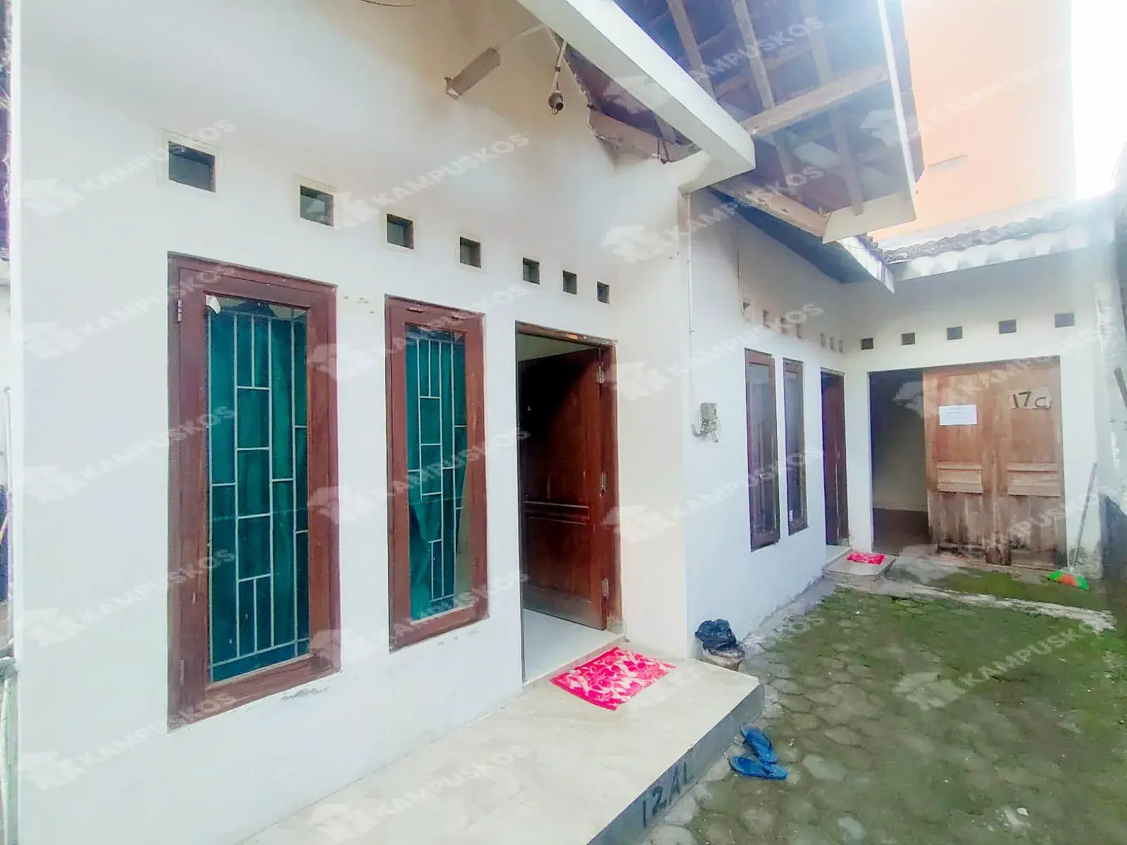 DIKONTRAKAN RUMAH 4 KAMAR AREA UPN RS030724
