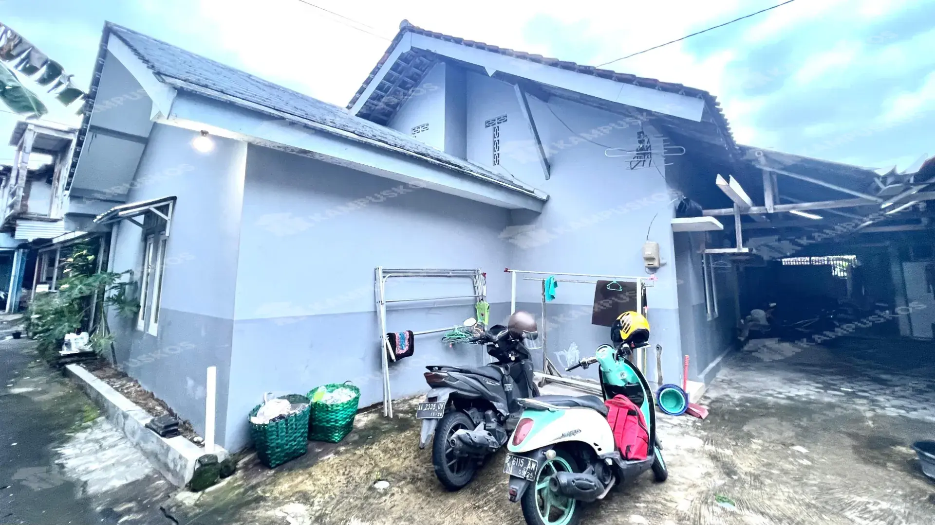 DIKONTRAKAN RUMAH 2 KAMAR FULL FURNISHED AREA MAGUWO 2K03RS080525