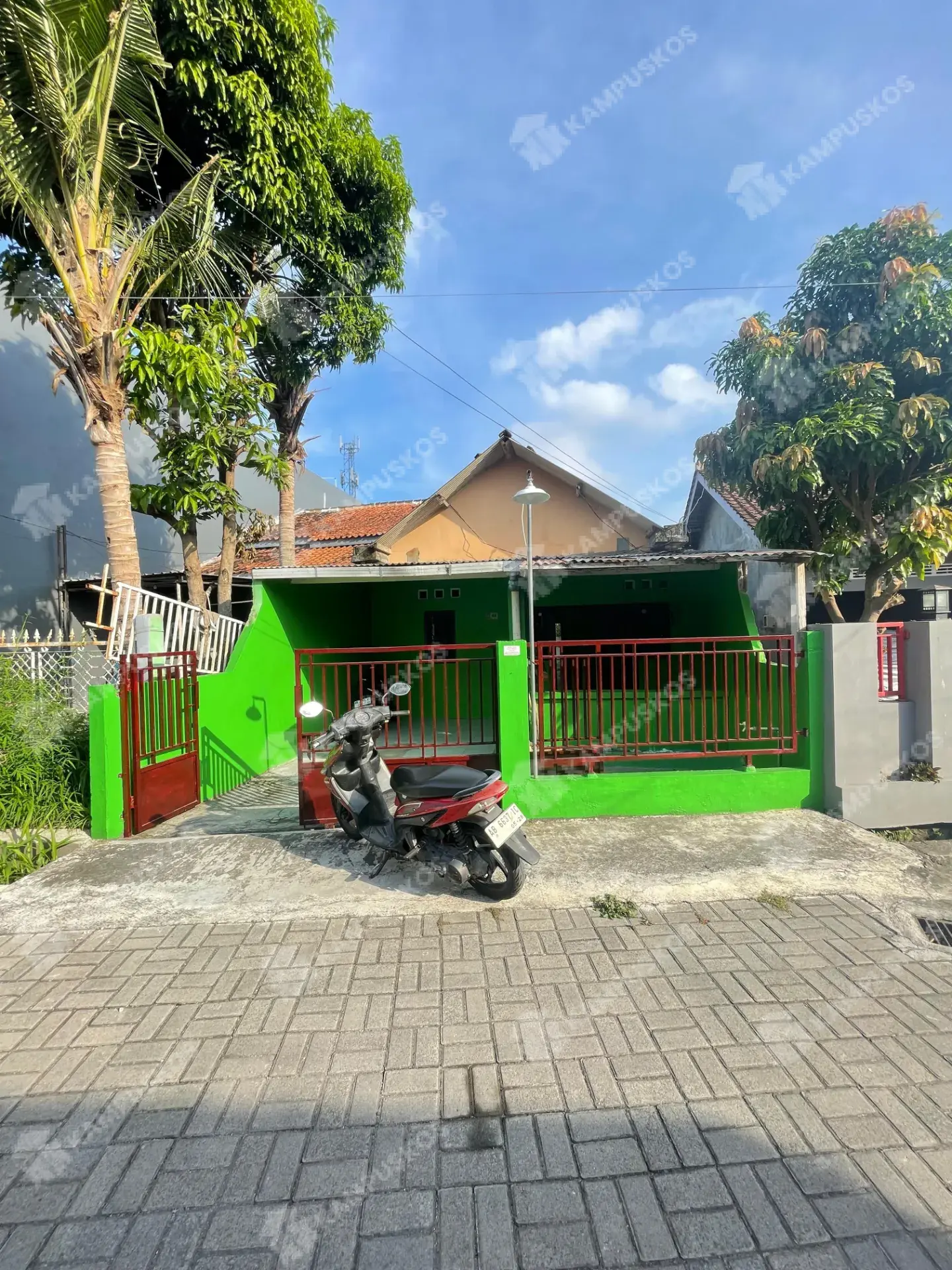 DIKONTRAKAN RUMAH 4 KAMAR AREA GEJAYAN 4K03PG080725