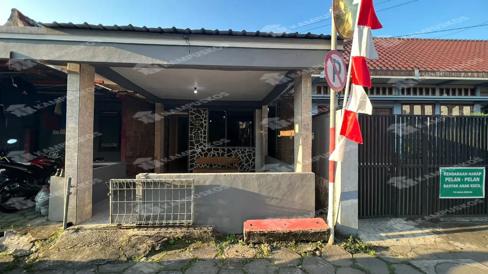 DIKONTRAKAN RUMAH 4 KAMAR AREA UNY 4K01GA040825