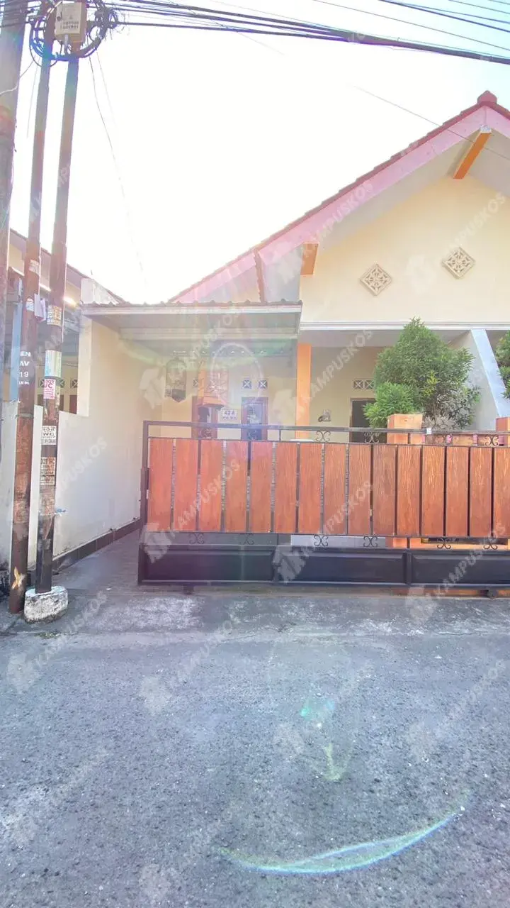 DIKONTRAKAN RUMAH 2 KAMAR 2K04AL111025