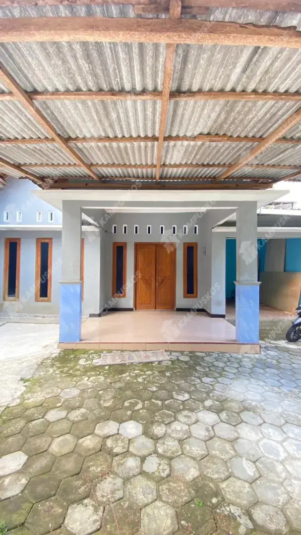 FOR RENT RUMAH MURAH 2 KAMAR AREA PUGERAN 2K02AL041125