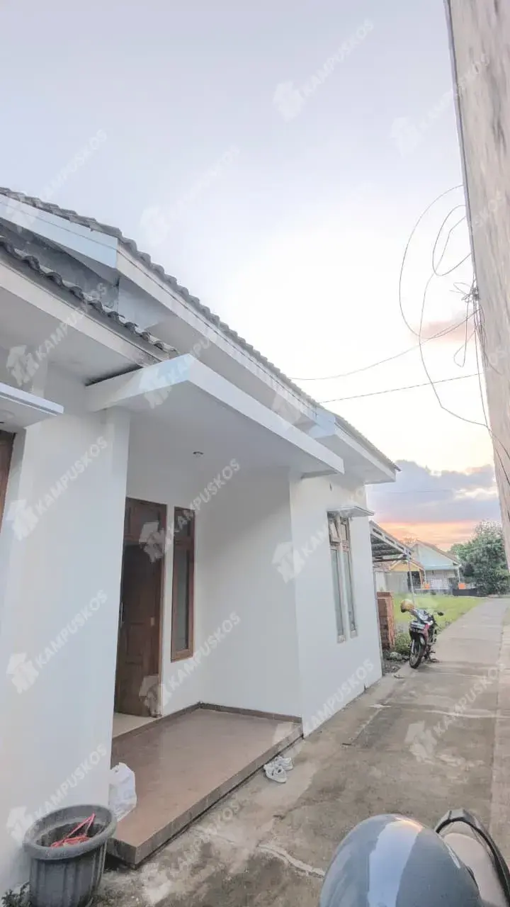 DIKONTRAKAN RUMAH 3 KAMAR AREA MAGUWO 3K03RBS021025
