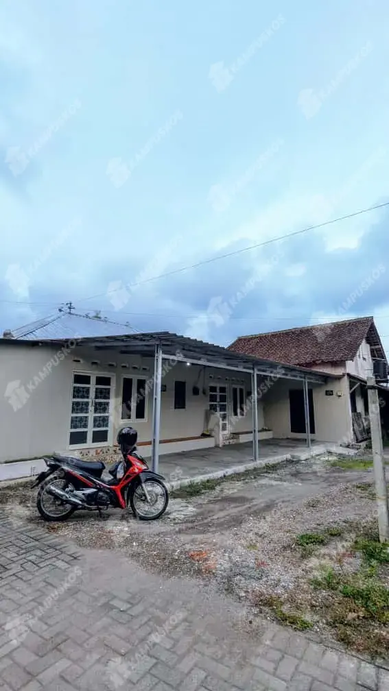 DIKONTRAKAN RUMAH 2 KAMAR AREA BABARSARI 2K03RBS051125