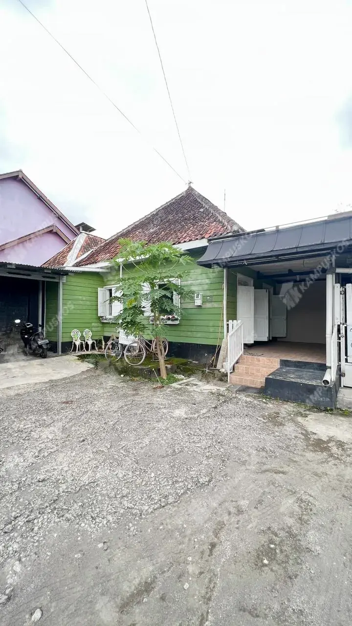 DIKONTRAKKAN RUMAH 3 KAMAR DI AREA AMIKOM 3K03RS031125
