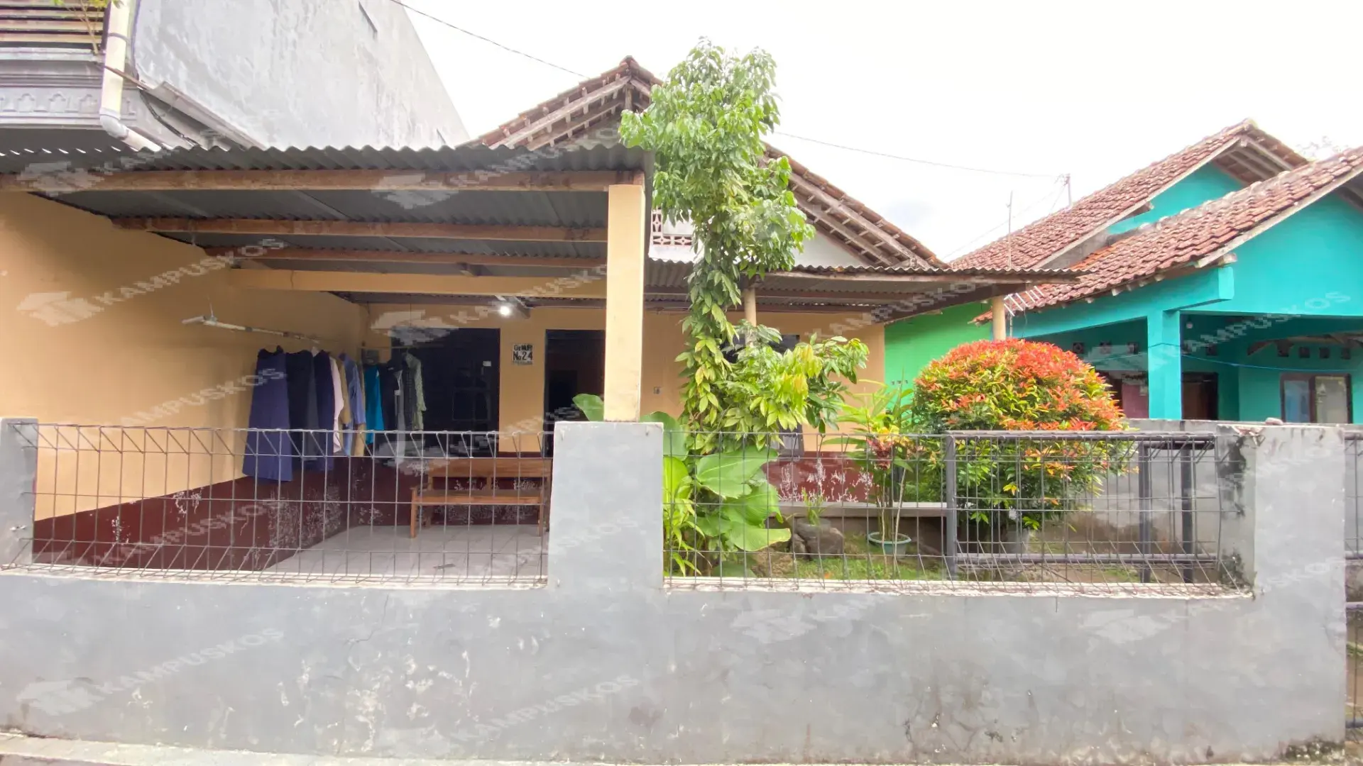 DIKONTRAKAN RUMAH 3 KAMAR AREA UPN 3K02GA081125