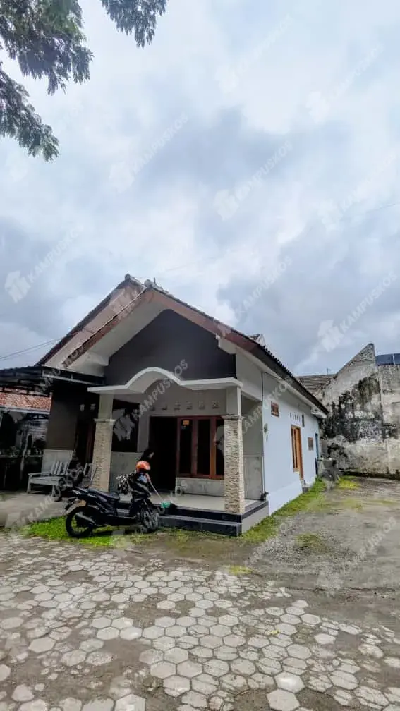 DIKONTRAKAN RUMAH NYAMAN 3 KAMAR AREA MAGUWO3K03RBS101125