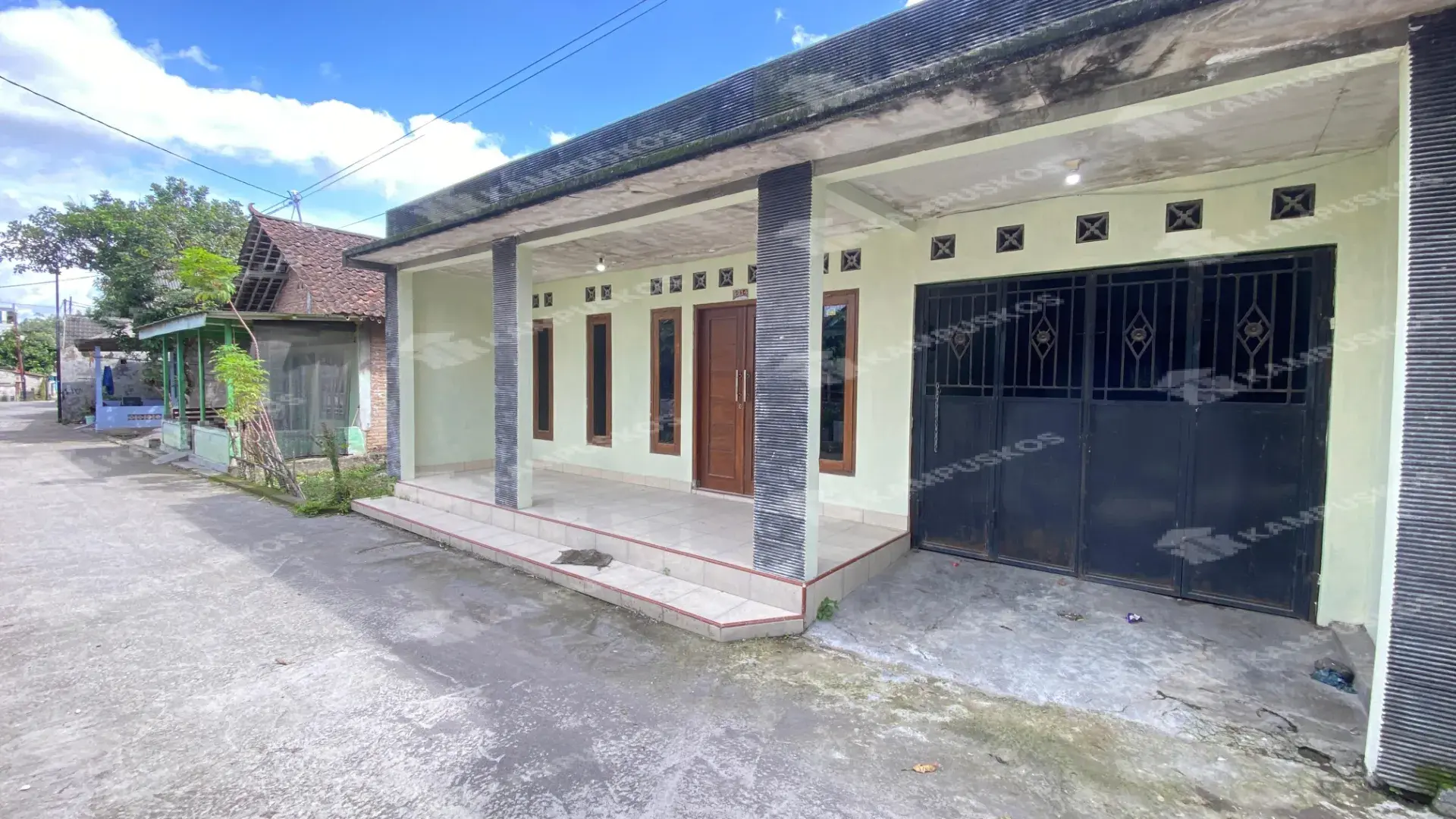 DIKONTRAKAN RUMAH NYAMAN 2 KAMAR AREA WEDOMARTANI 2K03GA031225