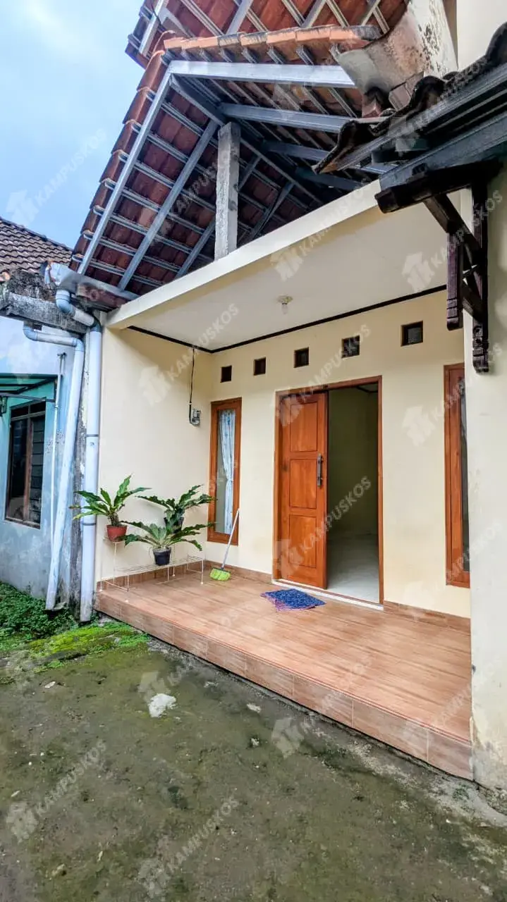 DIKONTRAKAN RUMAH NYAMAN 3 KAMAR AREA UNY DAN UGM 3K02RBS041225