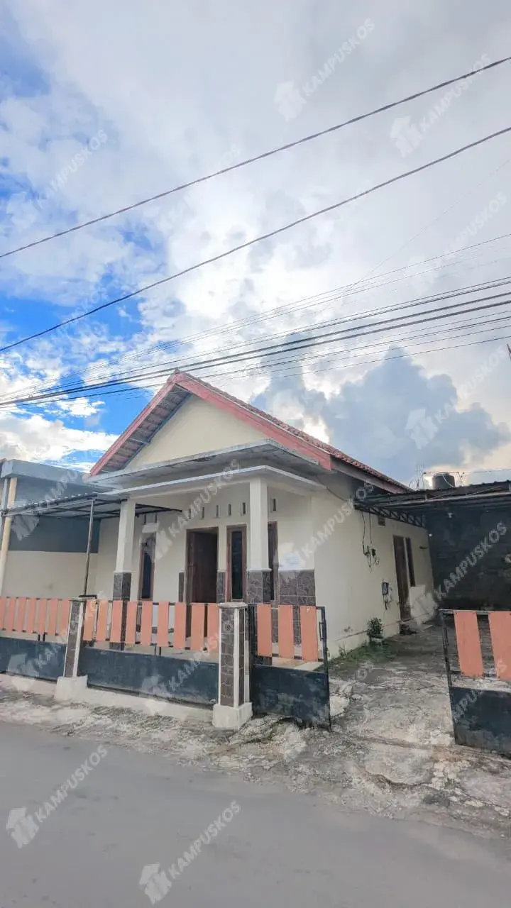 DIKONTRAKAN RUMAH NYAMAN 3 KAMAR AREA AMIKOM 3K02RBS101225