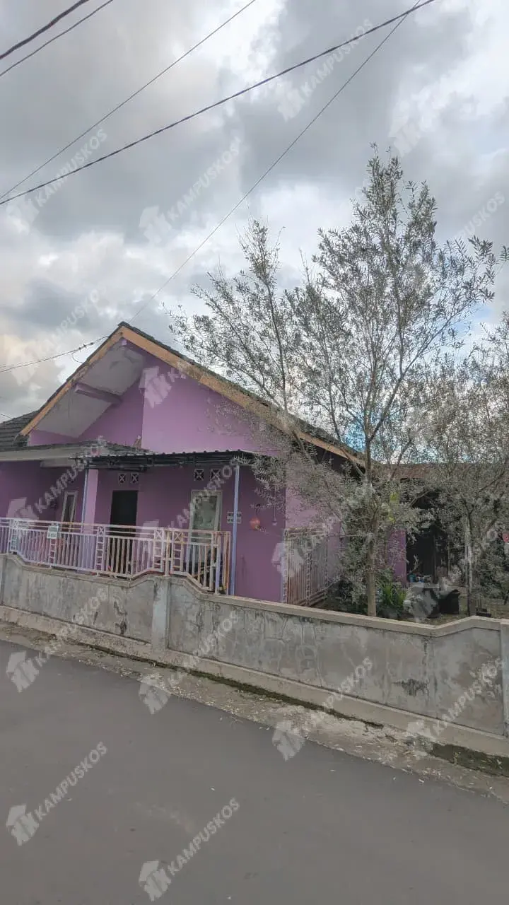 DIKONTRAKAN RUMAH MURAH NYAMAN 3 KAMAR AREA AMIKOM 3K02RBS111225