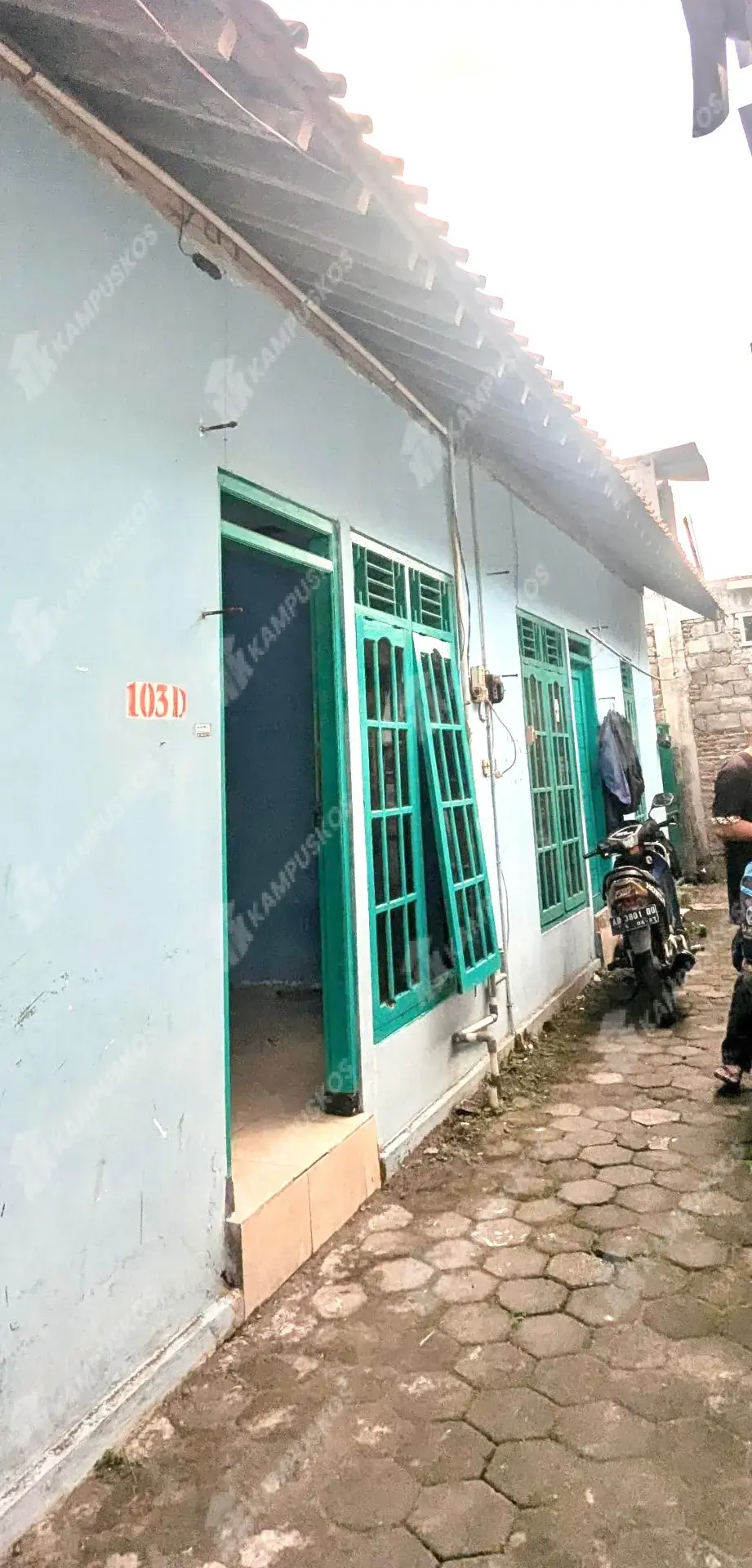 DIKONTRAKAN RUMAH MURAH LOKASI STRATEGIS 2 KAMAR AREA SETURAN 2K03DR011225