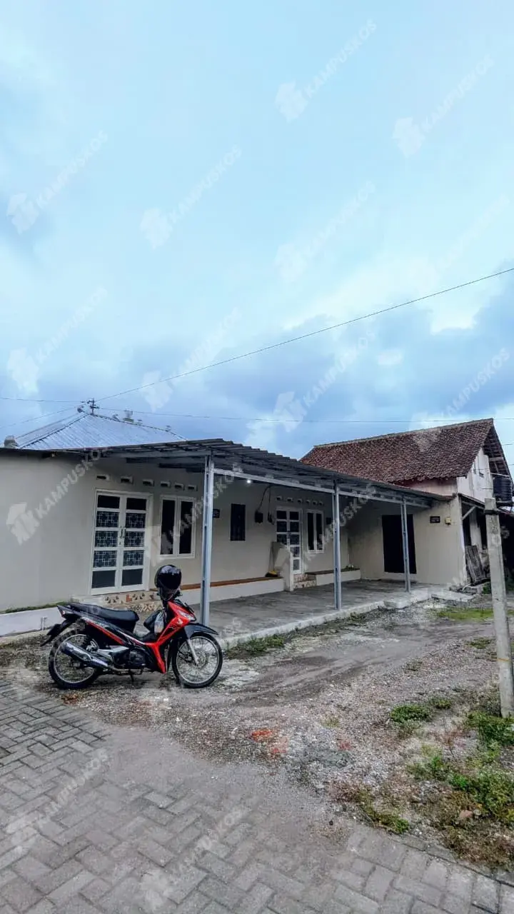 DIKONTRAKAN RUMAH NYAMAN 2 KAMAR AREA ITNY BABARSARI 2K03RBS020126