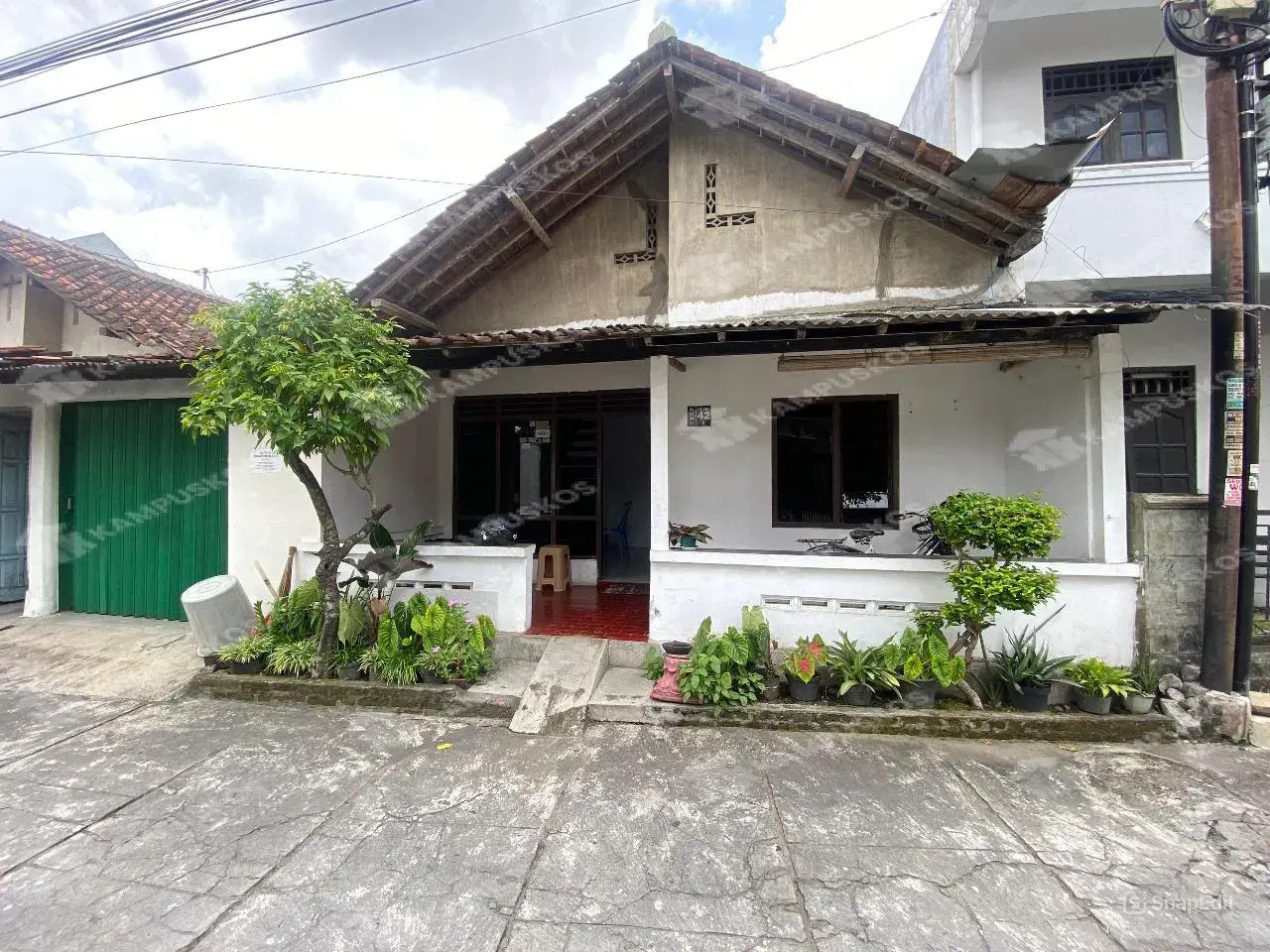 DIKONTRAKAN RUMAH NYAMAN 3 KAMAR FULL FURINISH AREA UNY DAN UGM 3K01GA020126