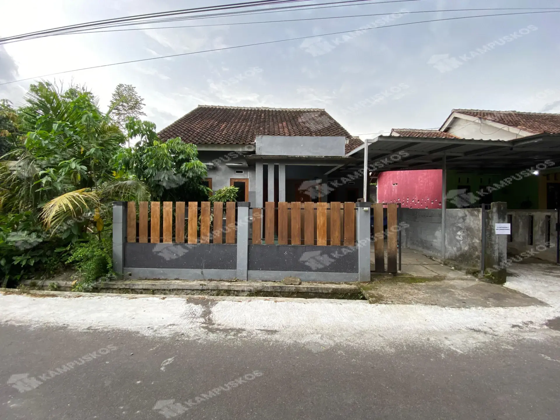 DIKONTRAKAN RUMAH NYAMAN 4 KAMAR AREA MAGUWO 4K03GA070126
