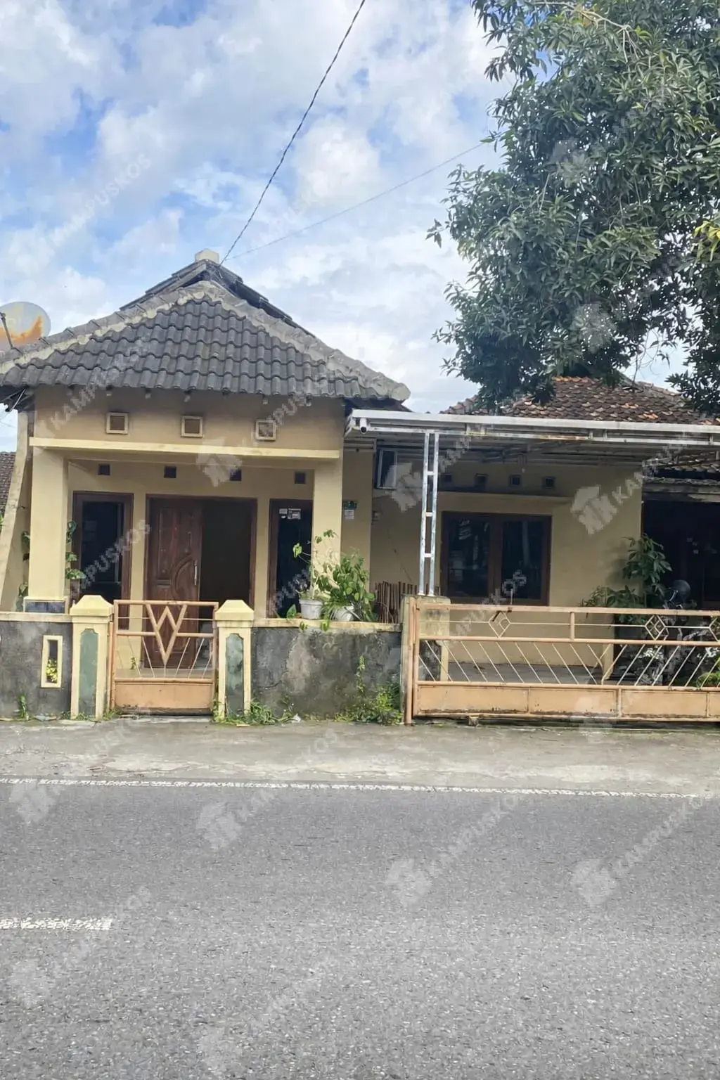 DIKONTRAKAN RUMAH NYAMAN 2 KAMAR AREA PURWOMARTANI 2K03DR060126
