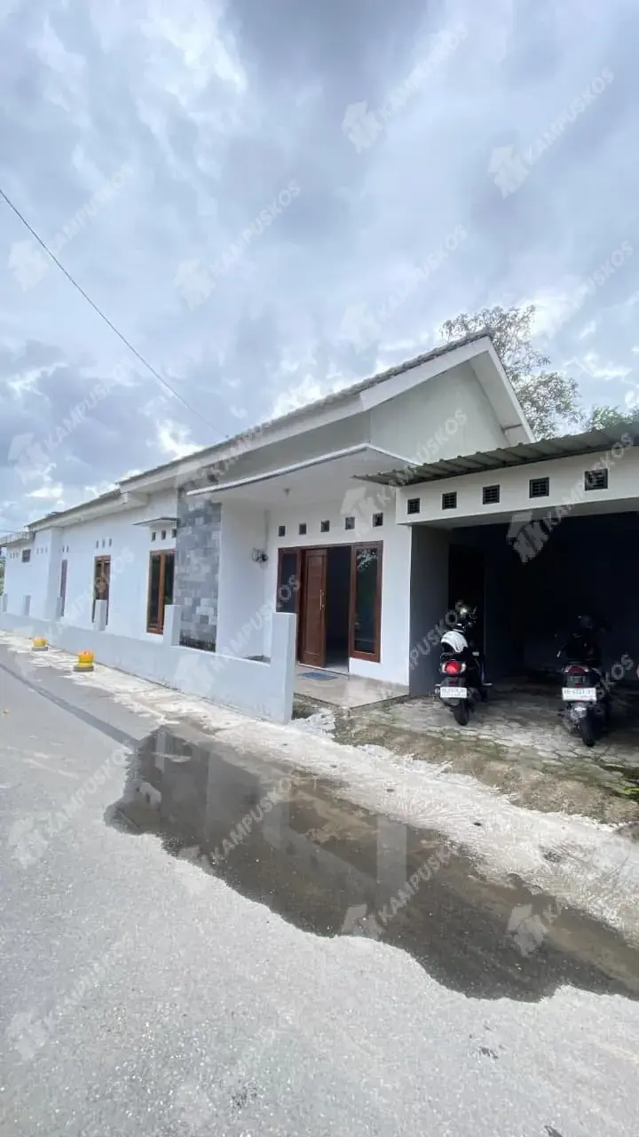 DIKONTRAKAN RUMAH MURAH NYAMAN 3 KAMAR AREA CONDONGCATUR 3K03DR070126