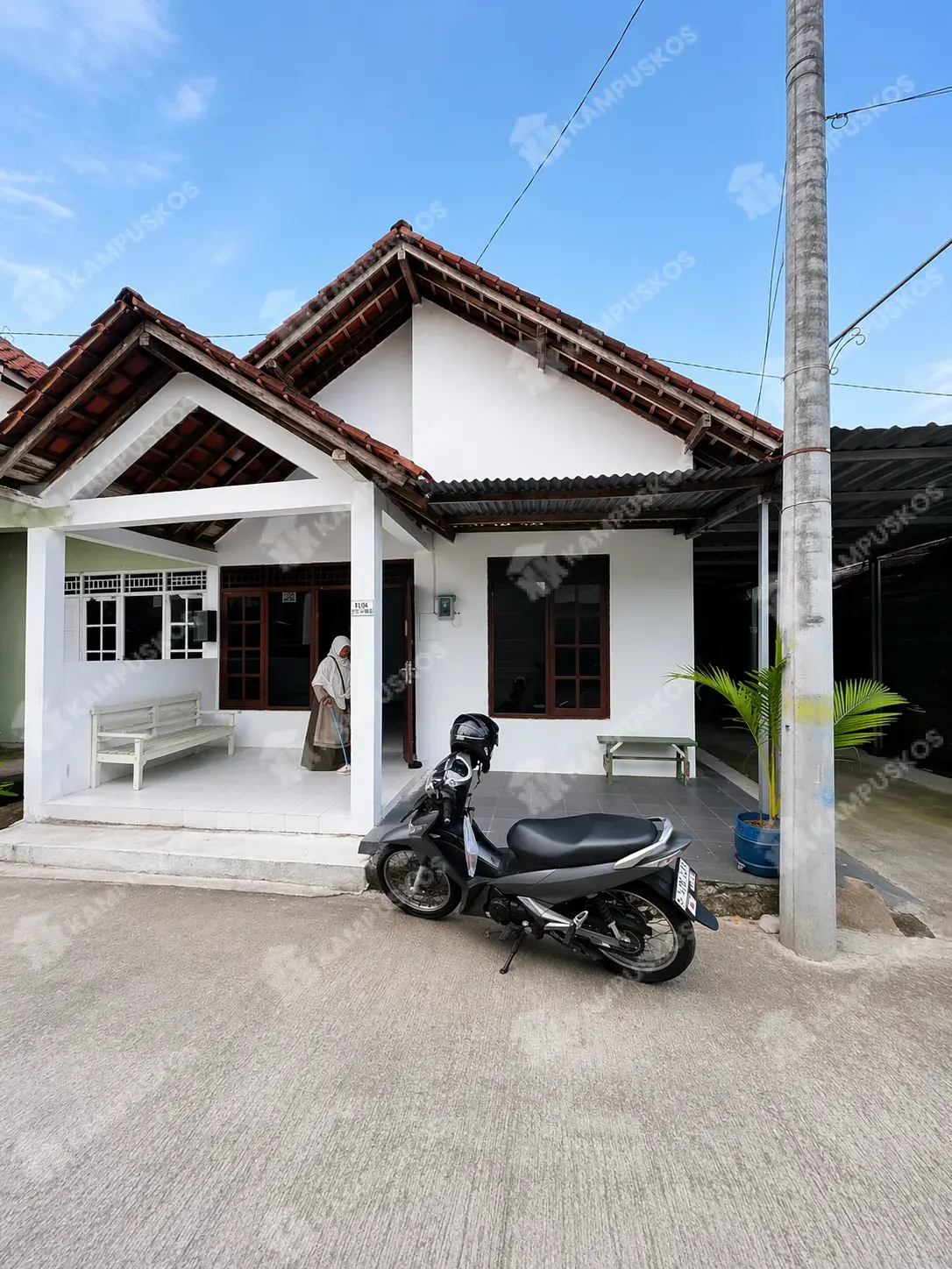 FOR RENT RUMAH MURAH 2 KAMAR AREA PUGERAN 2K02R080426