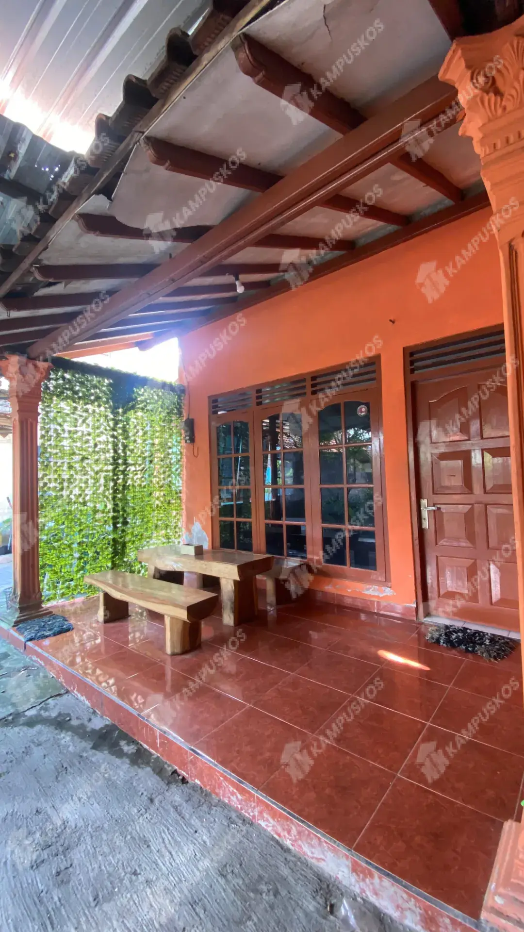 FOR RENT RUMAH MURMER 4 KAMAR AREA PAKUWON MALL