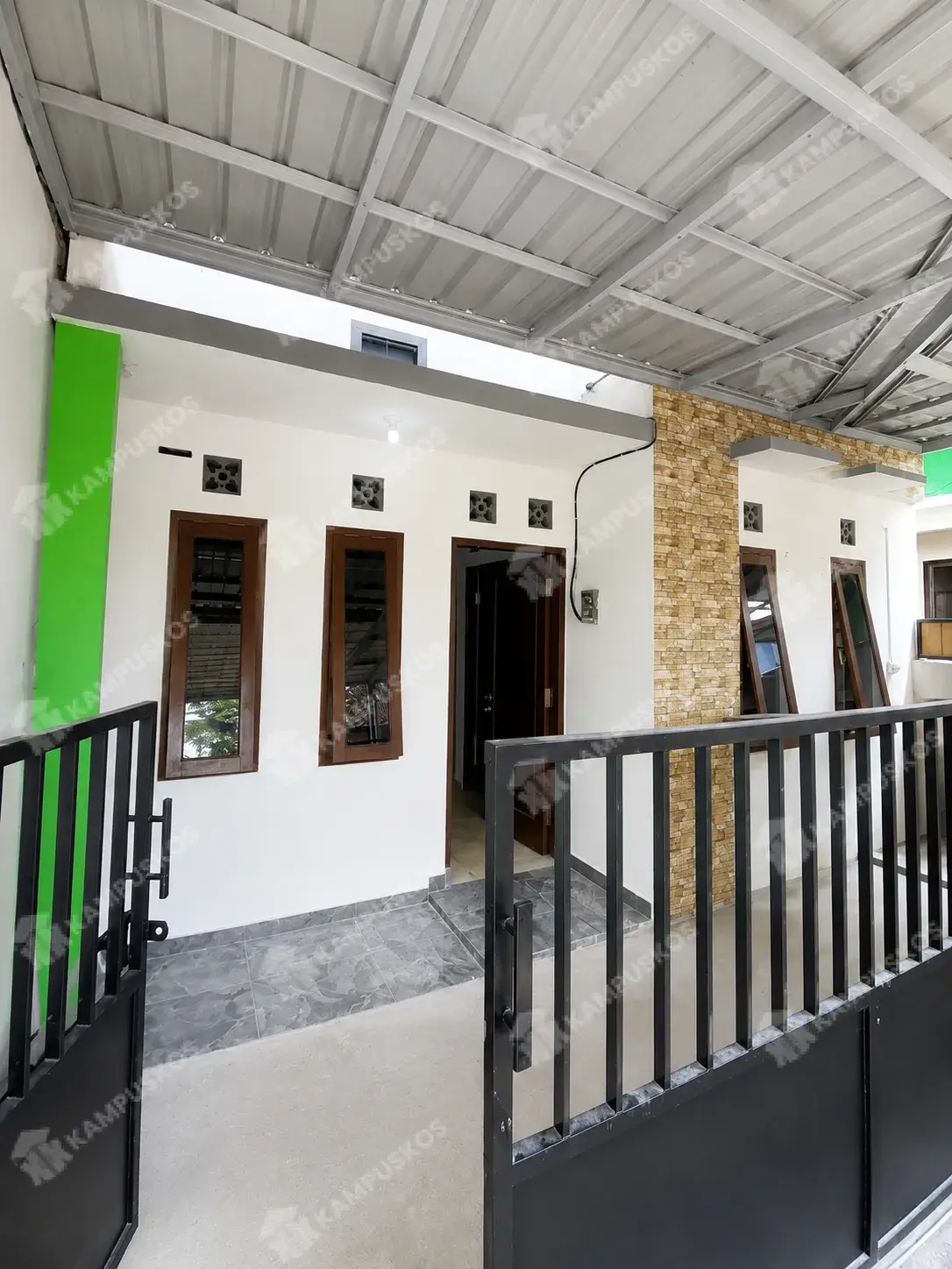 DIKONTRAKAN RUMAH LUAS  COZY 2 KAMAR AREA RSA UGM  2k04ty060626 