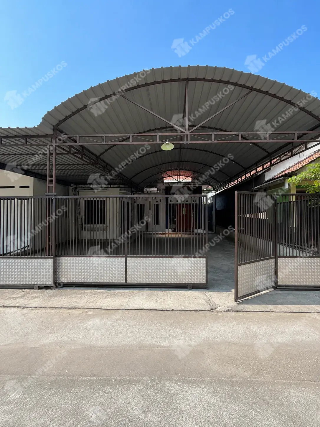 *FOR RENT RUMAH MURAH 4 KAMAR AREA MAGUO* 3K03R140626