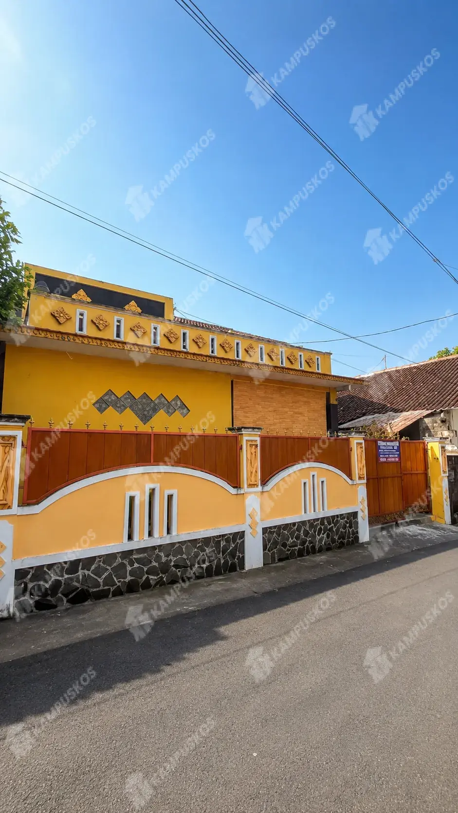 FOR RENT - RUMAH Cozy 5 Kamar - SIAP HUNI Area JAKAL KM 7 (PASAR KOLOMBO) 5K04AL090726