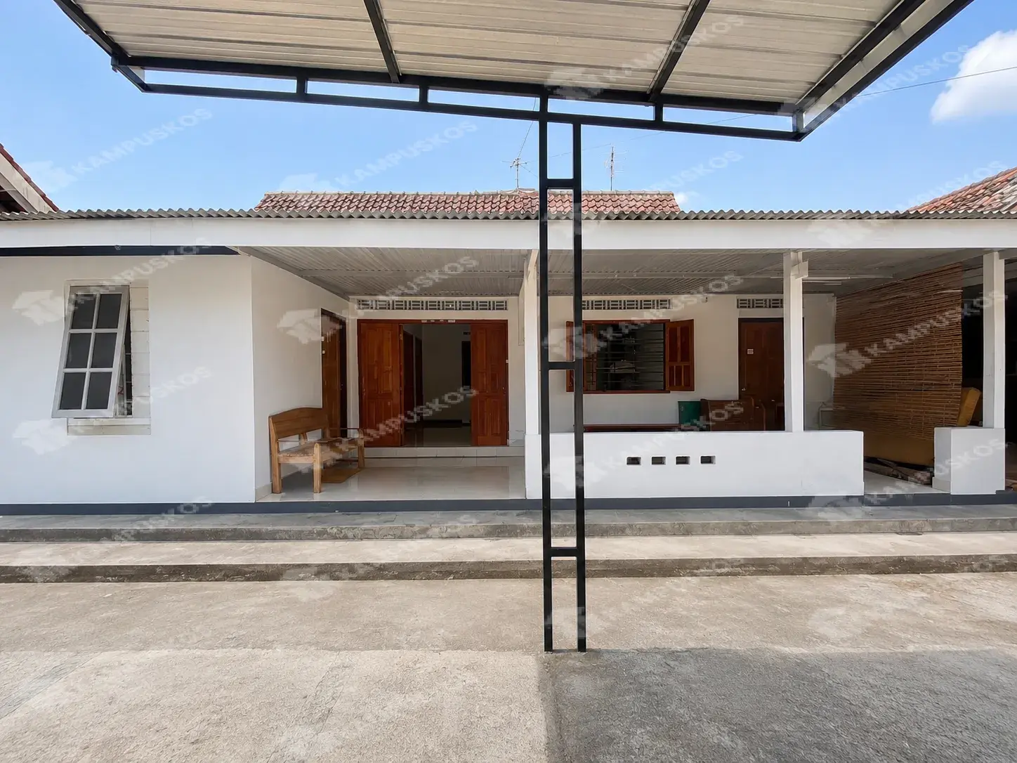 FOR RENT RUMAH 3 KAMAR,LUAS AREA CONDONG CATUR 3K03DF160626