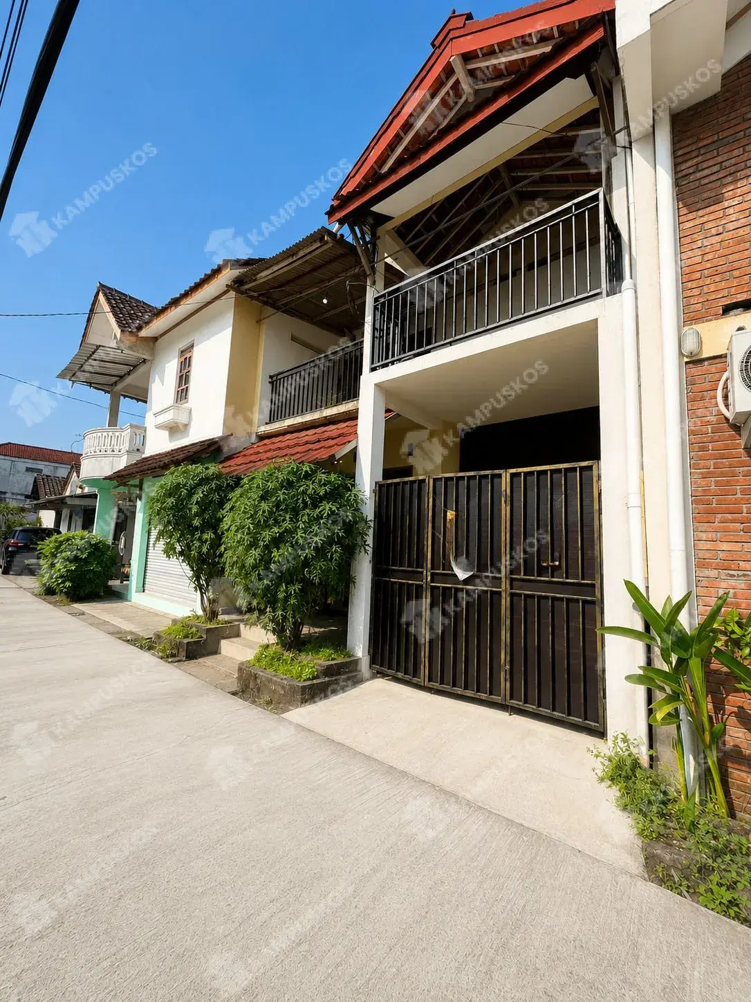 DIKONTRAKAN RUMAH MURAH NYAMAN 6 KAMAR AREA UPN  6K02R130726 