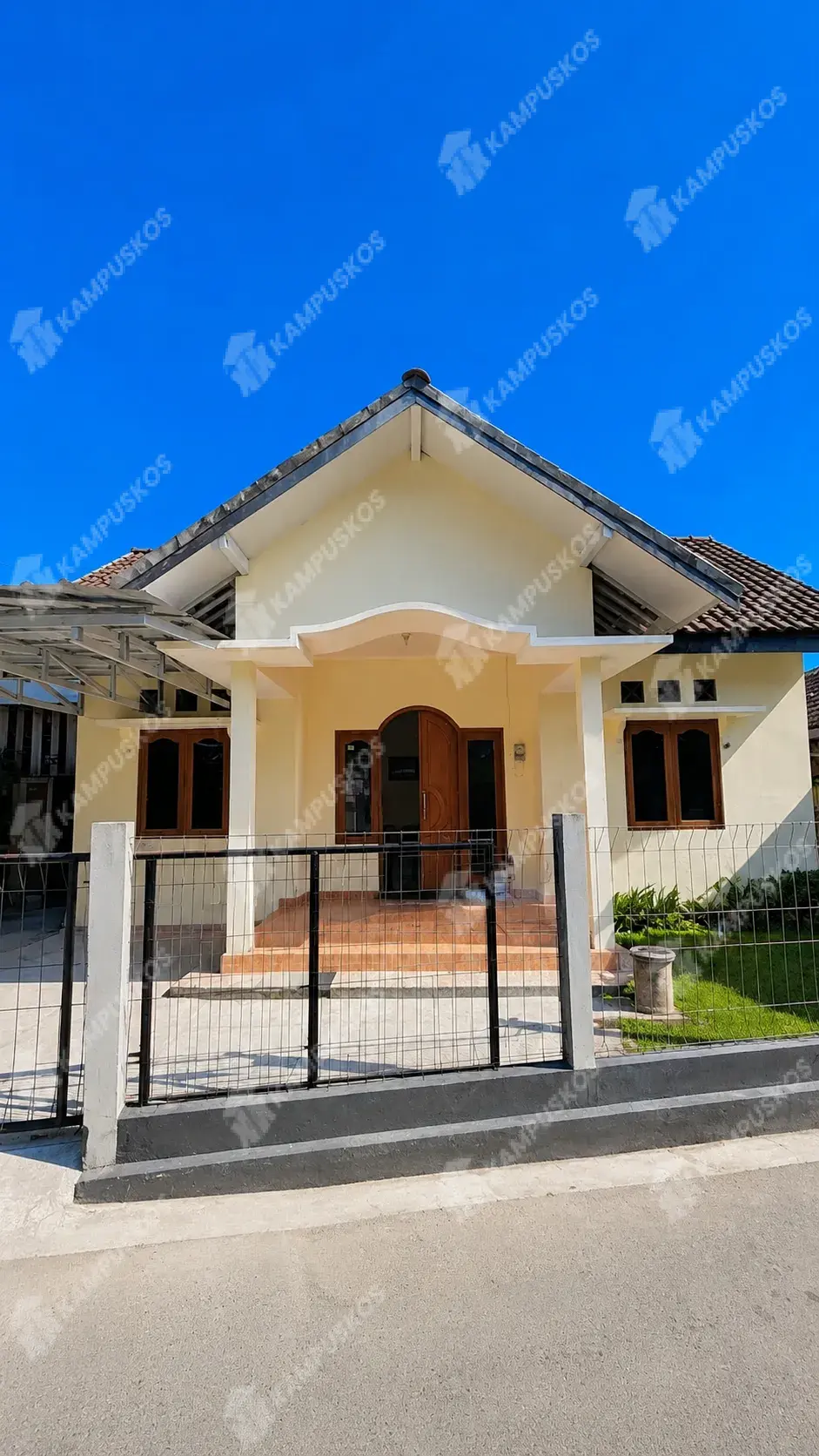 *DIKONTRAKKAN 3 KAMAR MURAH LOKASI UGM/UNY PUSAT KOTA CUMAN 20 JT AN*  3K01RBS060726 