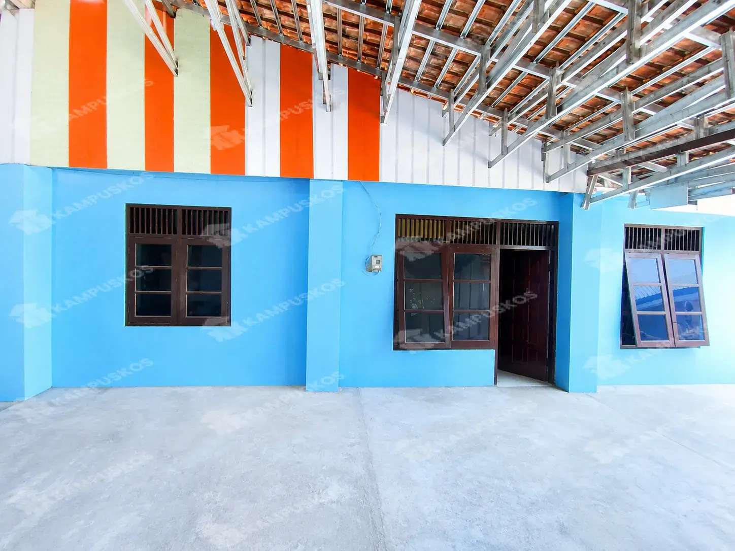 DIKONTRAKAN RUMAH MURAH NYAMAN 4 KAMAR WAHIS HASYIM 4k02ty060726