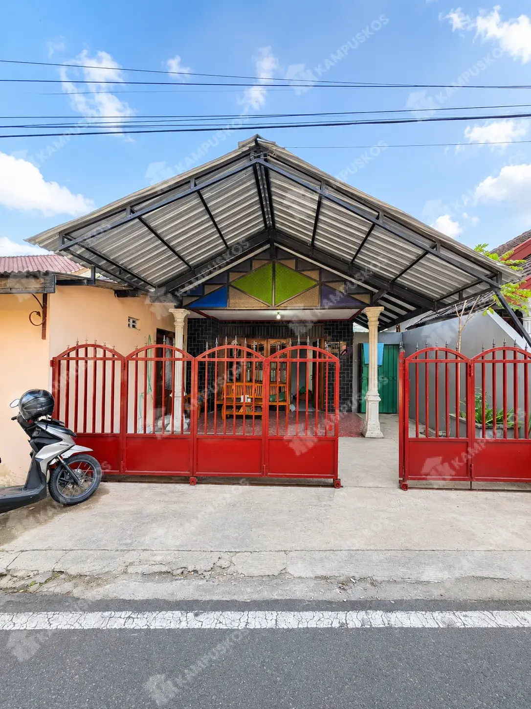 DIKONTRAKAN RUMAH MURAH NYAMAN 5 KAMAR AREA UPN  5K02R140726