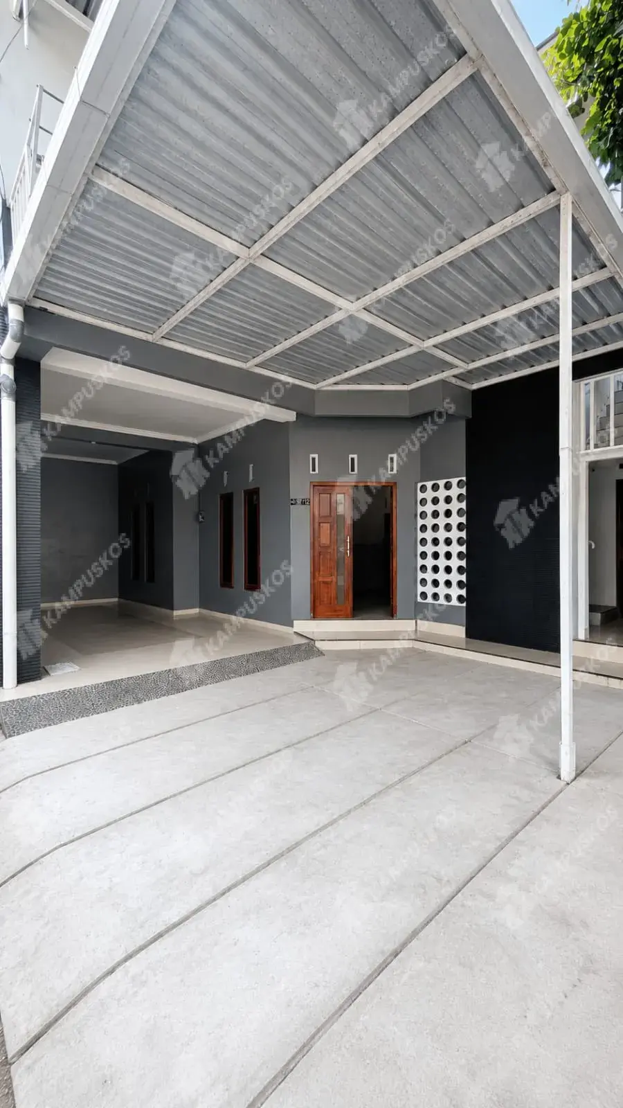 *FOR RENT RUMAH 3 KAMAR UTARA STADION MAGUWOHARJO*   3K03DR100826 