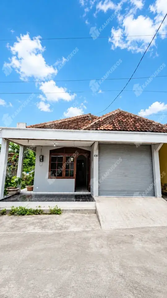 DIKONTRAKAN RUMAH NYAMAN 4 KAMAR AREA UNY DAN UGM 4K02RBS080626