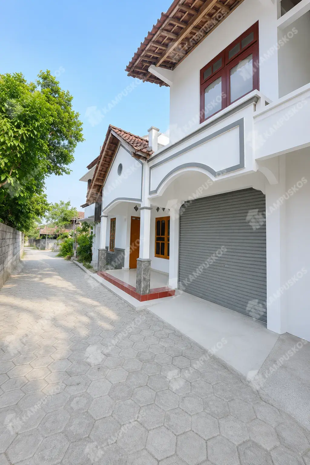 DIKONTRAKAN RUMAH NYAMAN 4 KAMAR AREA CONDONGCATUR 4K03R100826