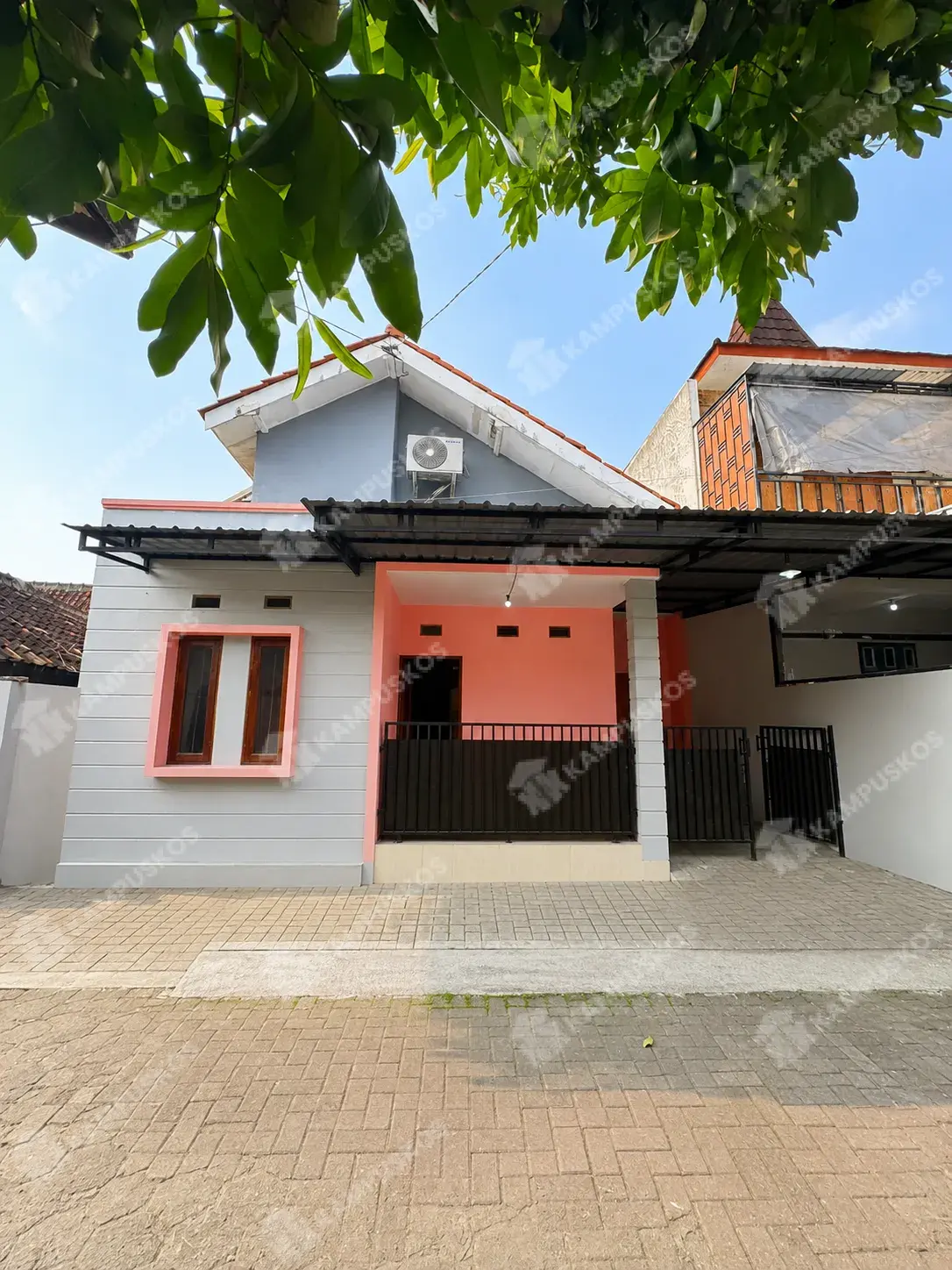 DISEWAKAN RUMAH 2 KAMAR MURAH MERIAH ISIAN AREA DEKAT KOTA 2K02R100526