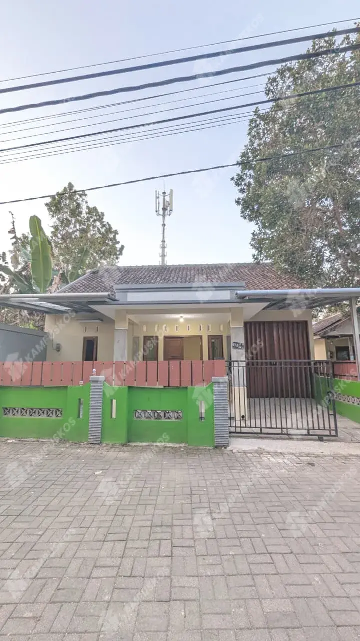 *KONTRAKAN COZY 3 KAMAR SELESAI RENOVASI AREA UPN & AMIKOM* 3K02RBS0060826