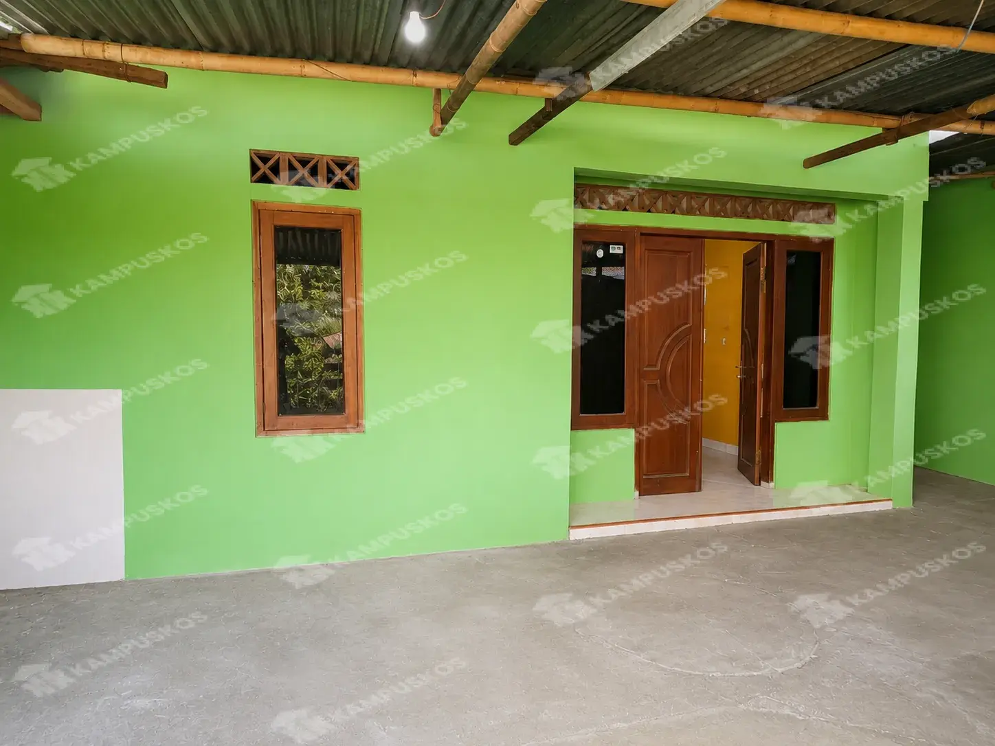 DISEWAKAN RUMAH MURAH 3 KAMAR AREA DALAM RINGROAD UTARA 3K02R140826